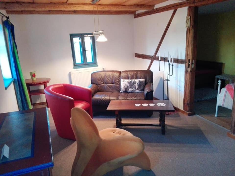 Double or Twin Room with Shared Bathroom photo 1