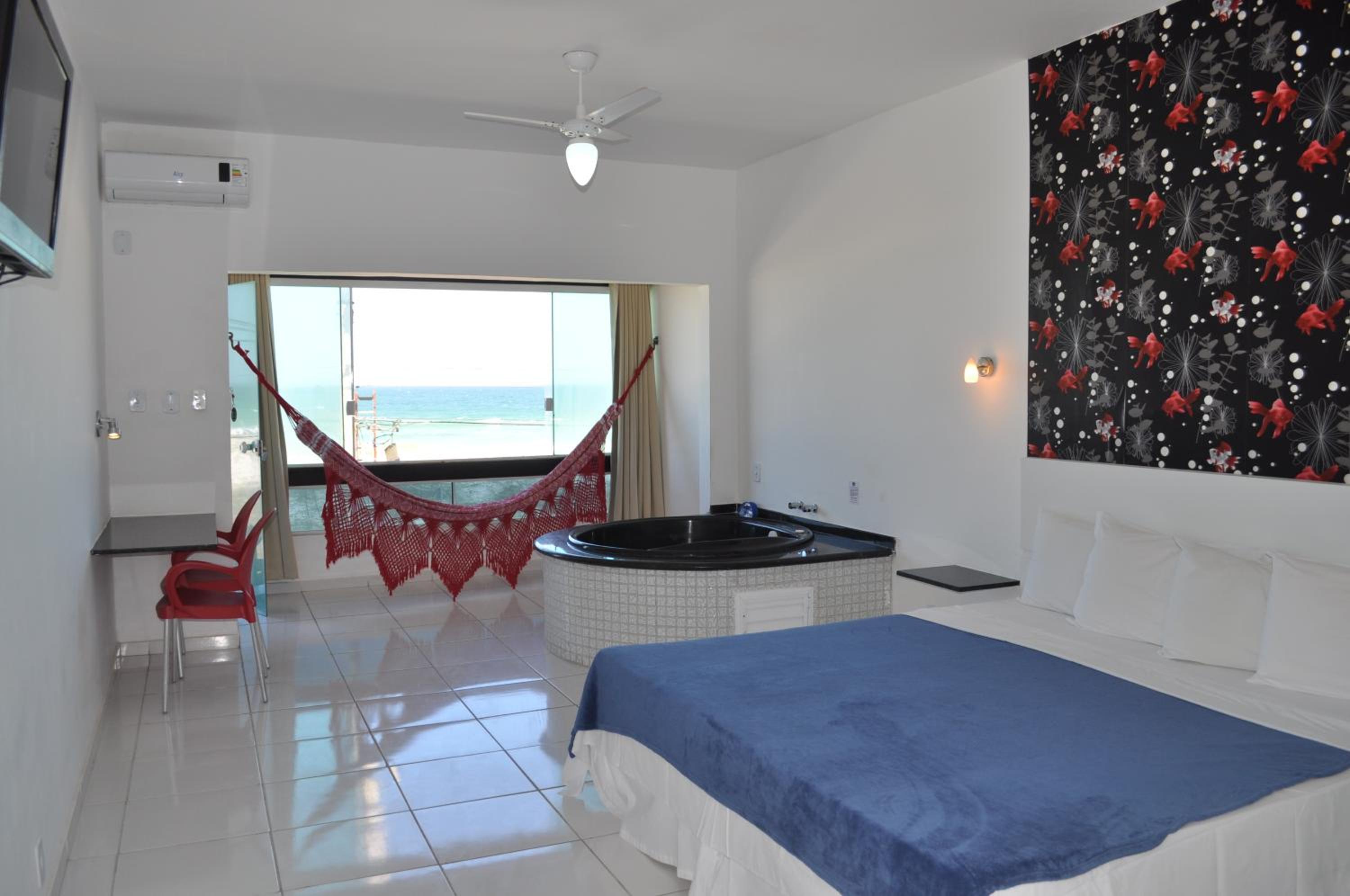 Deluxe Room with Ocean View and Hot Tub - Photo 14