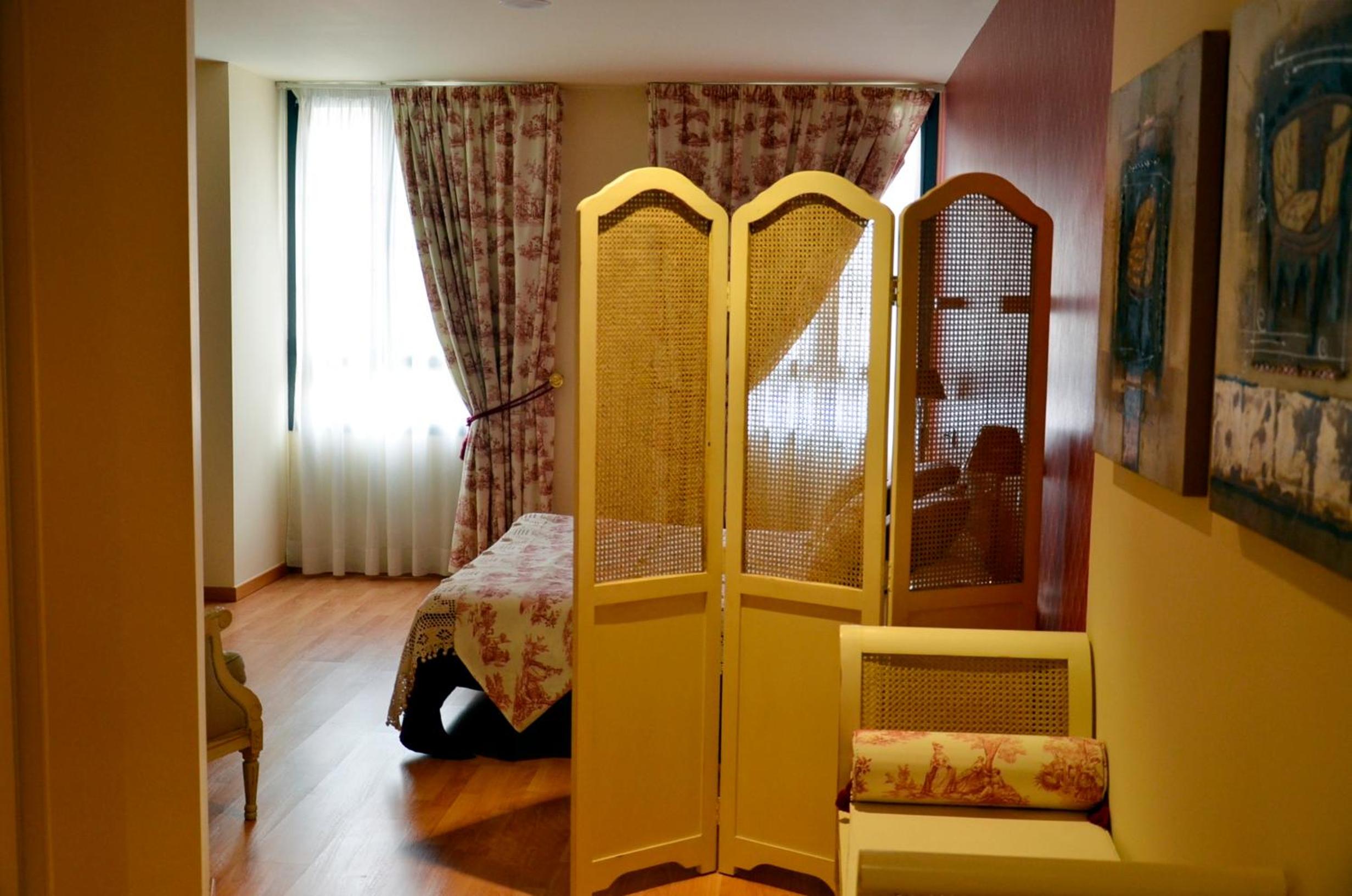 Suite - Photo 3