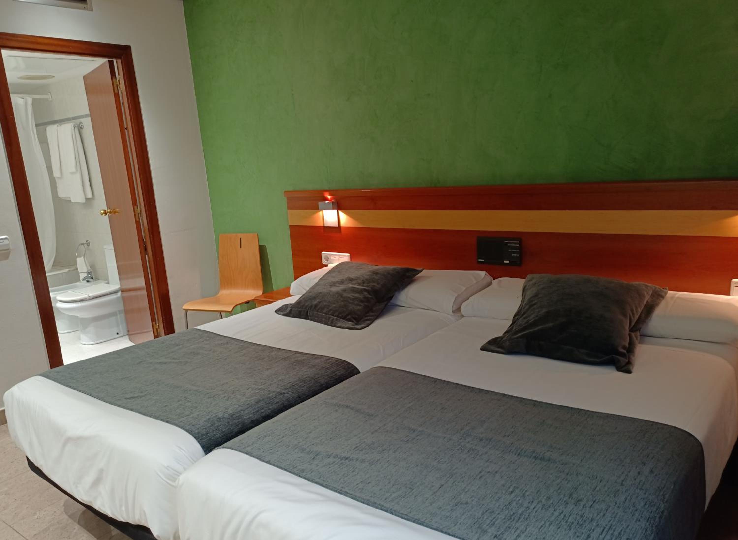 Twin Room photo 2