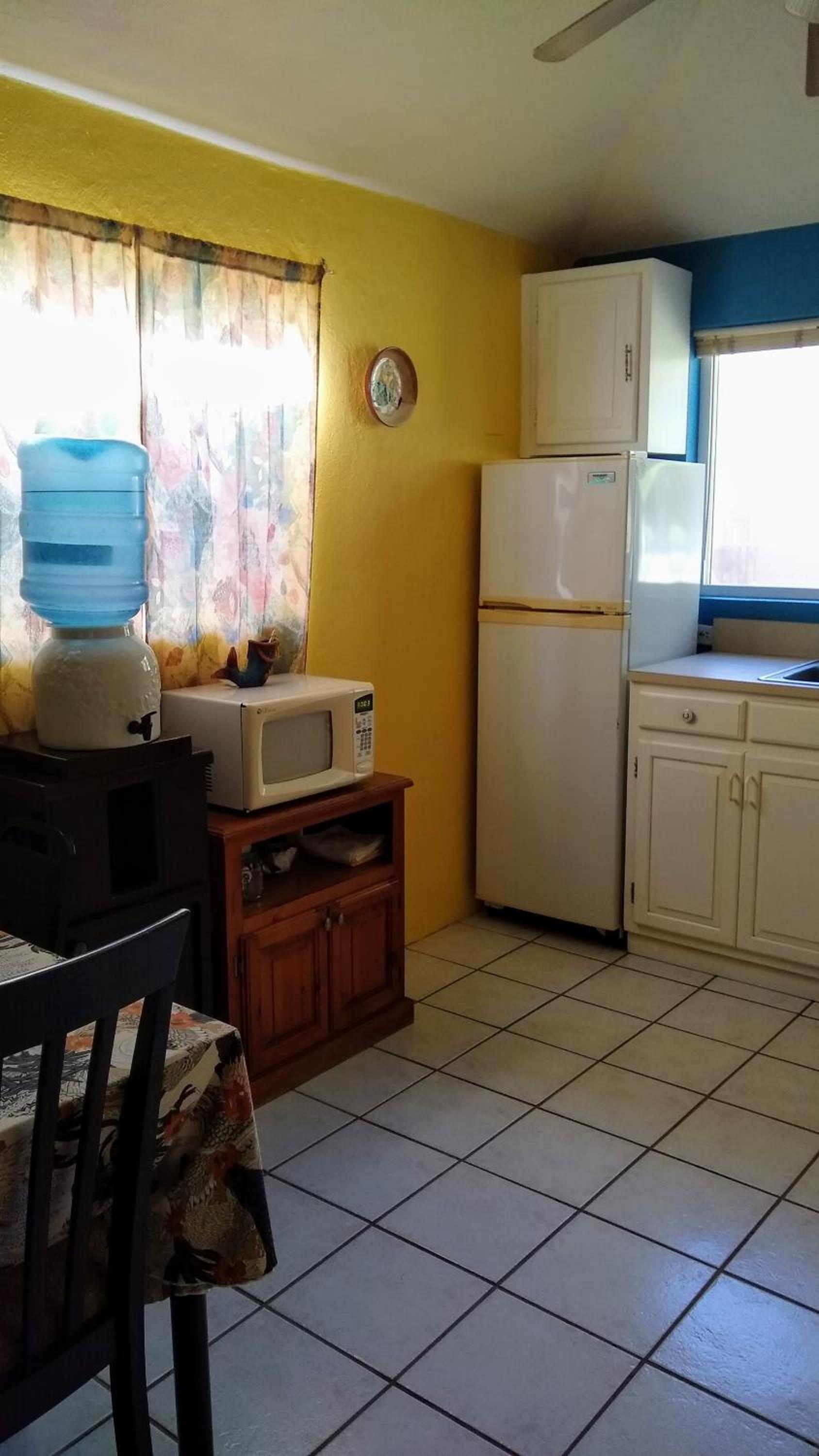 Deluxe Double or Twin Room with Pool View - Photo 14
