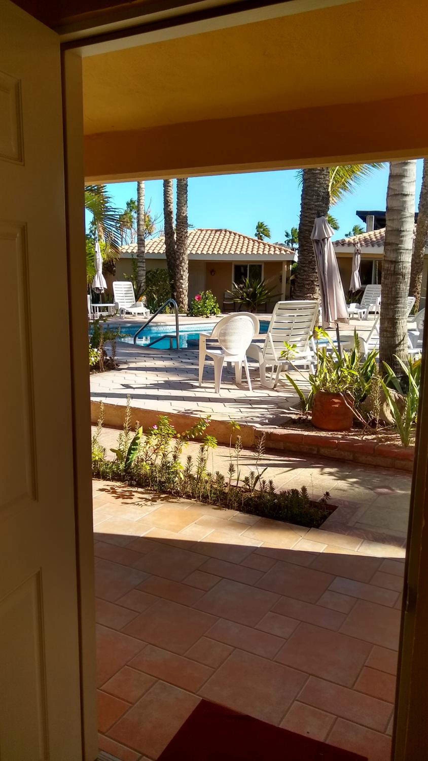 Deluxe Double or Twin Room with Pool Access - Photo 6