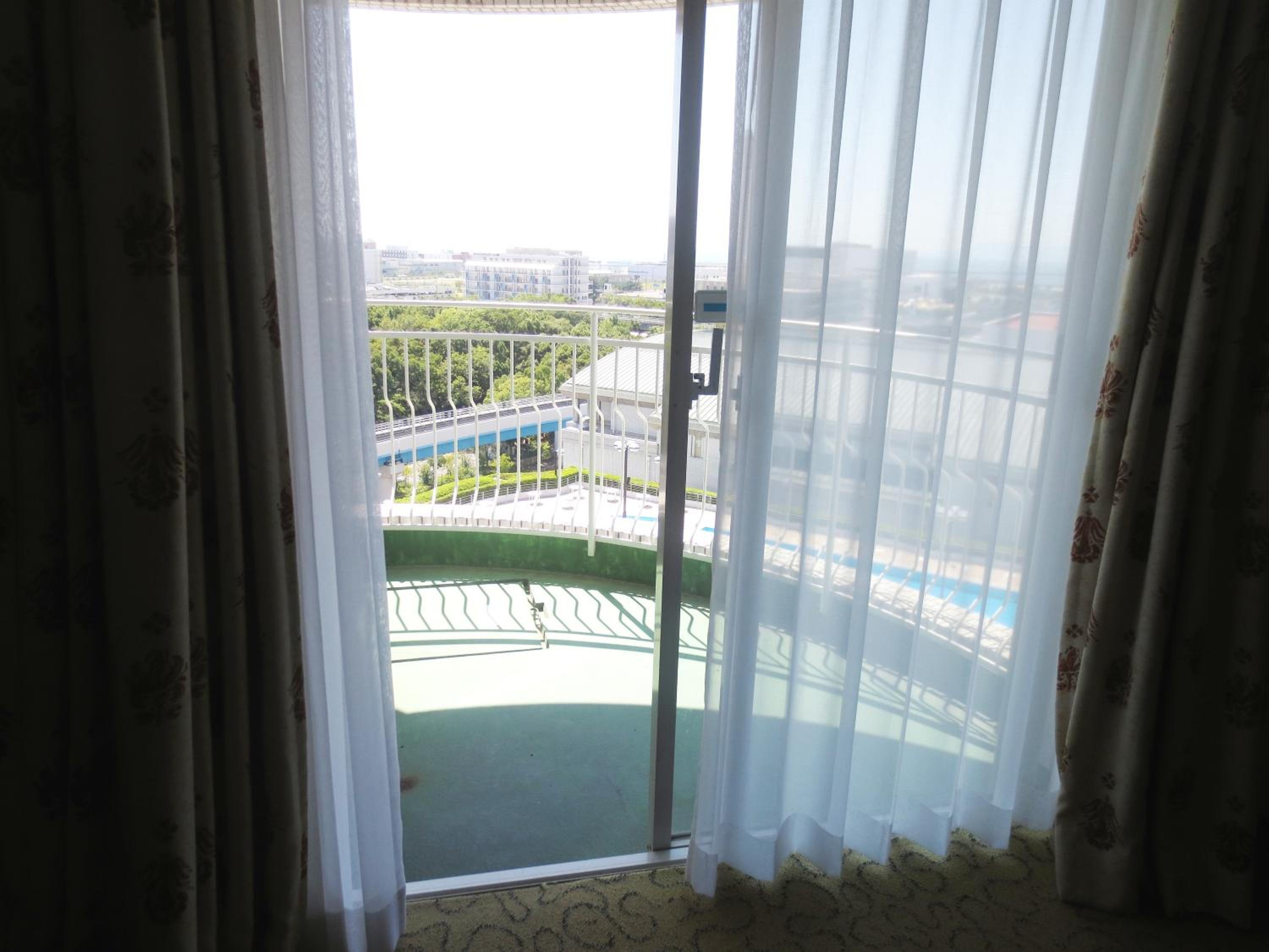 Deluxe Twin Room with Balcony - South Wing - Non-Smoking - Photo 2
