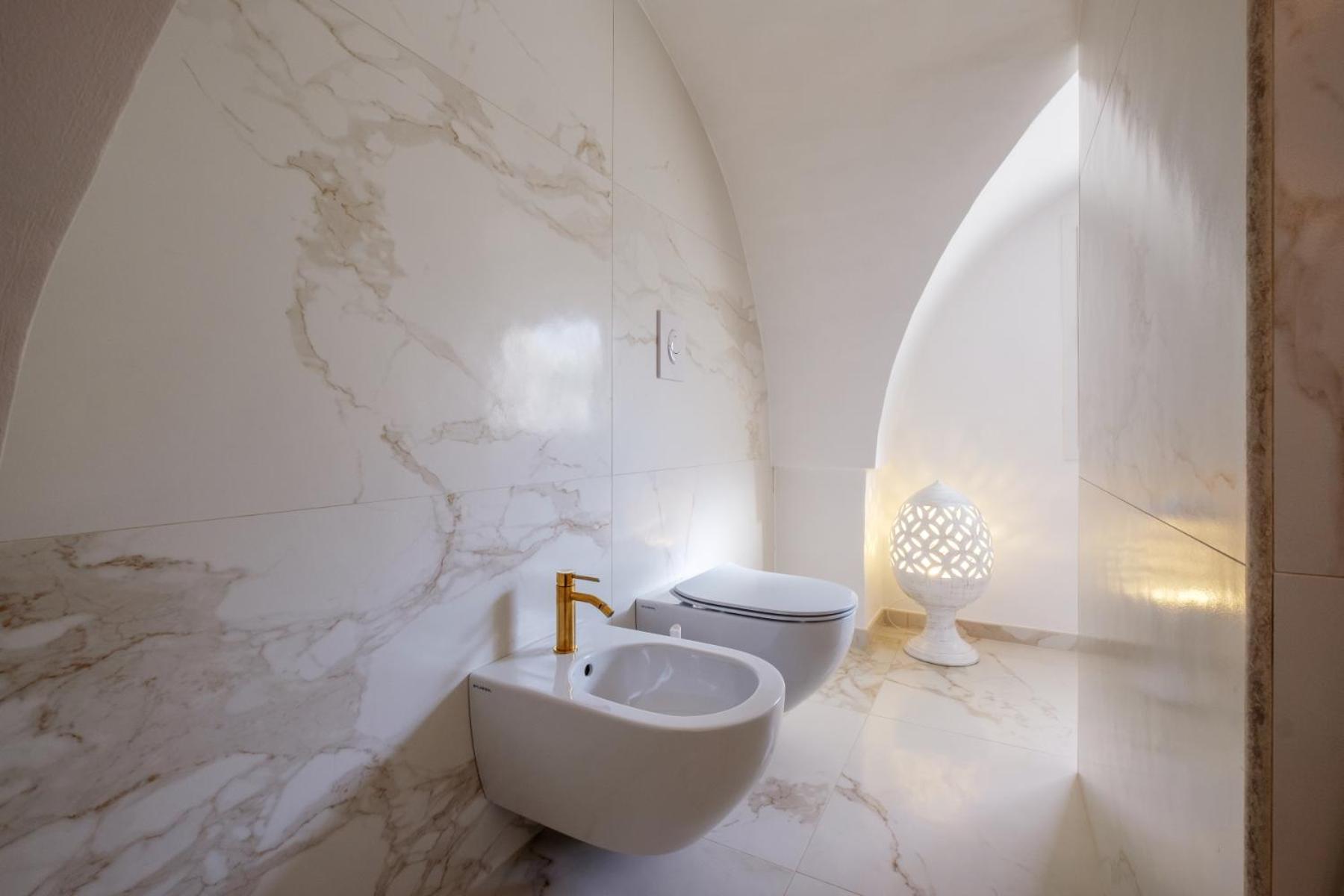 Queen Room with Spa Bath - Photo 14