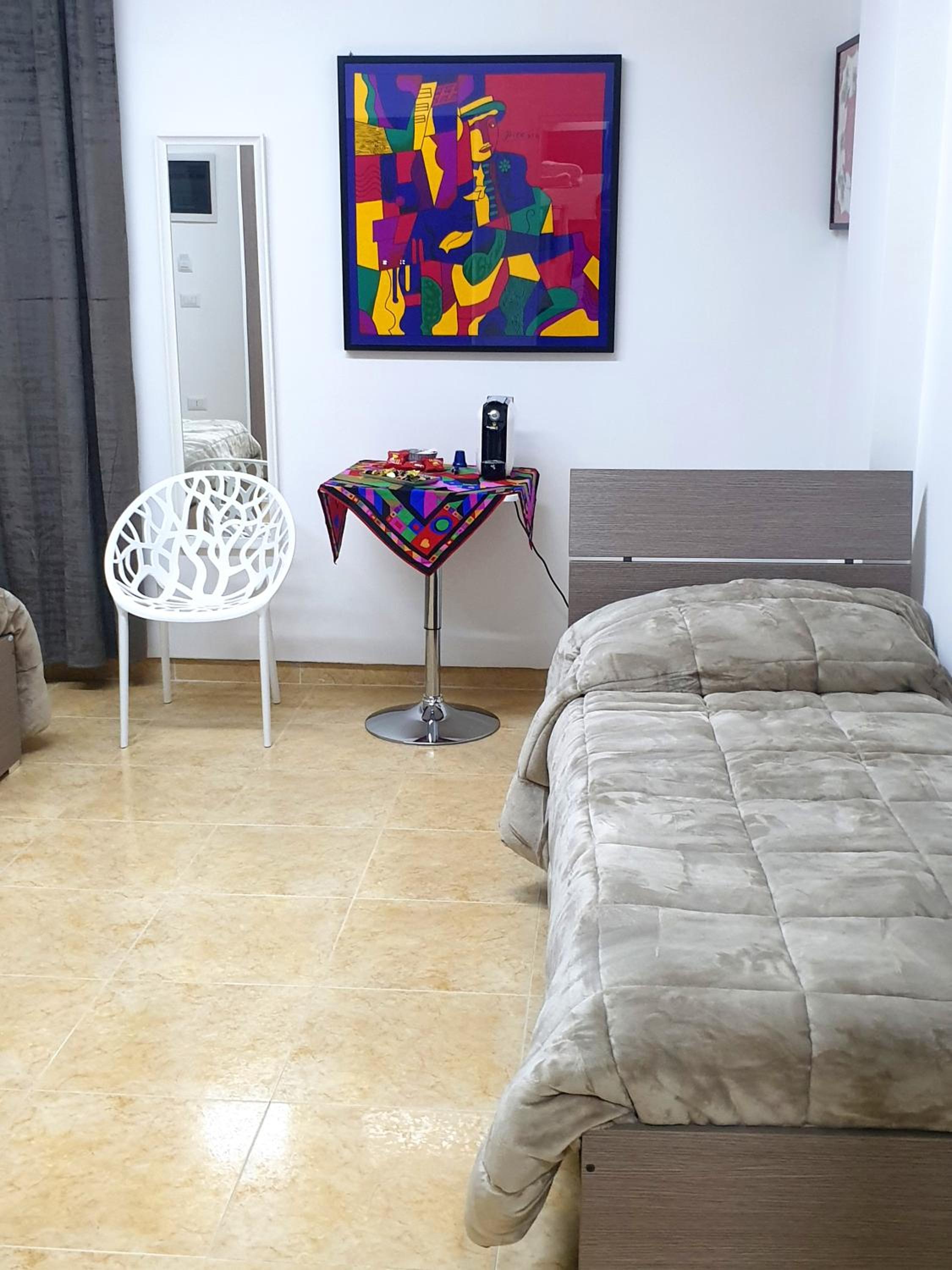 Triple Room with Private Bathroom - Photo 7