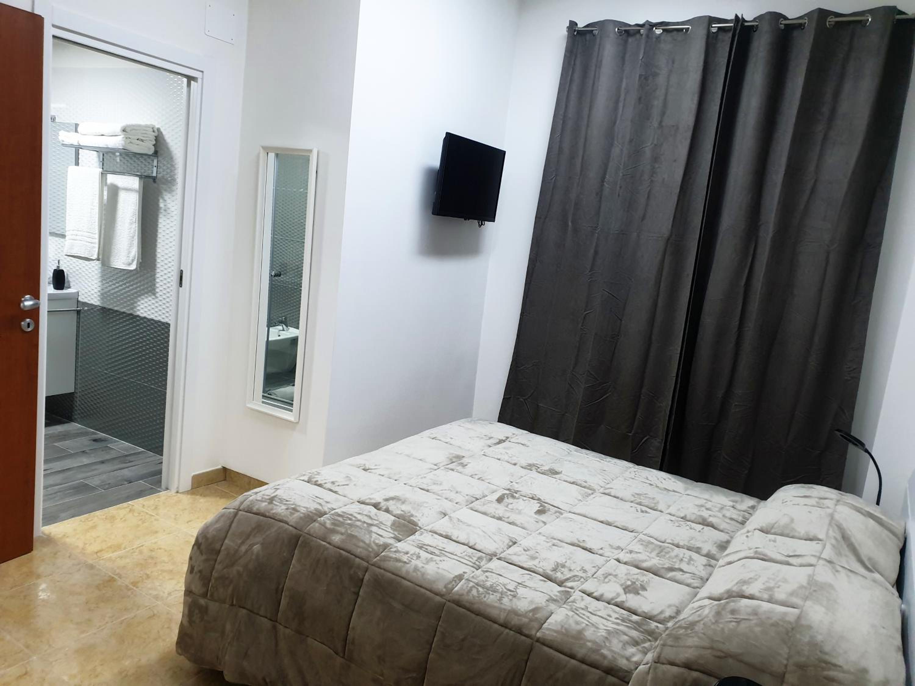 Double Room with Private Bathroom