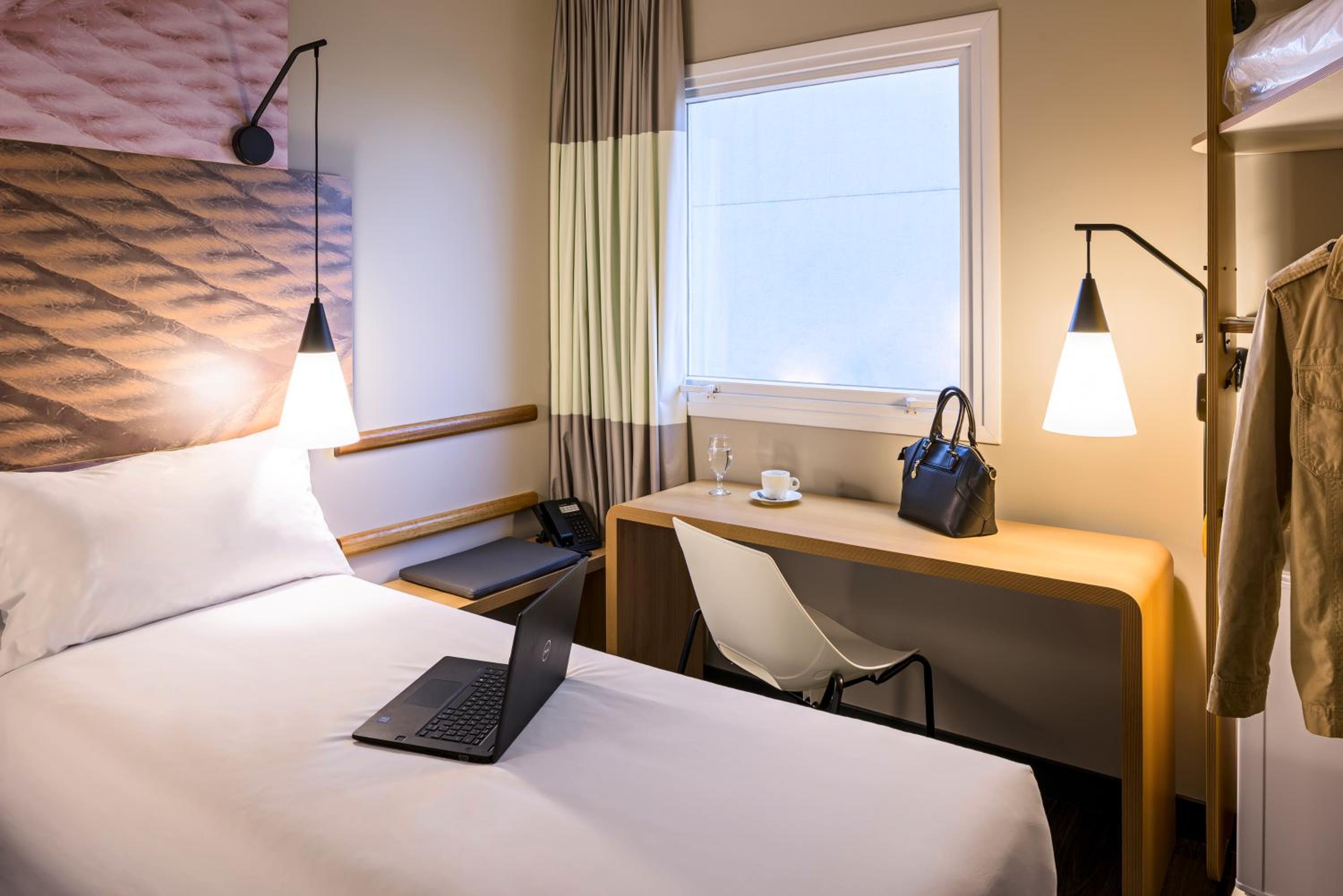 Double Room thumbnail 5