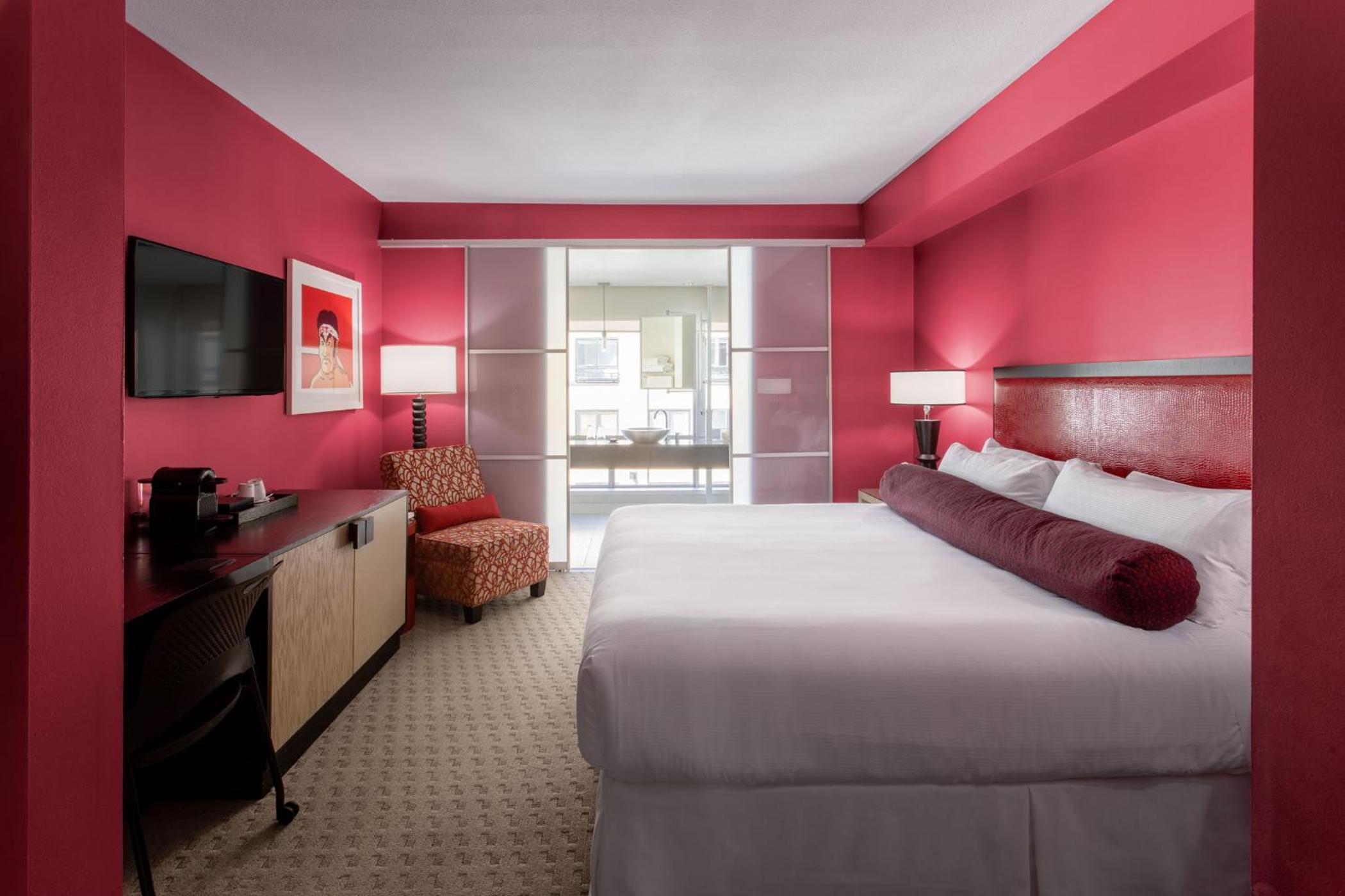 Superior King Room - Photo 5
