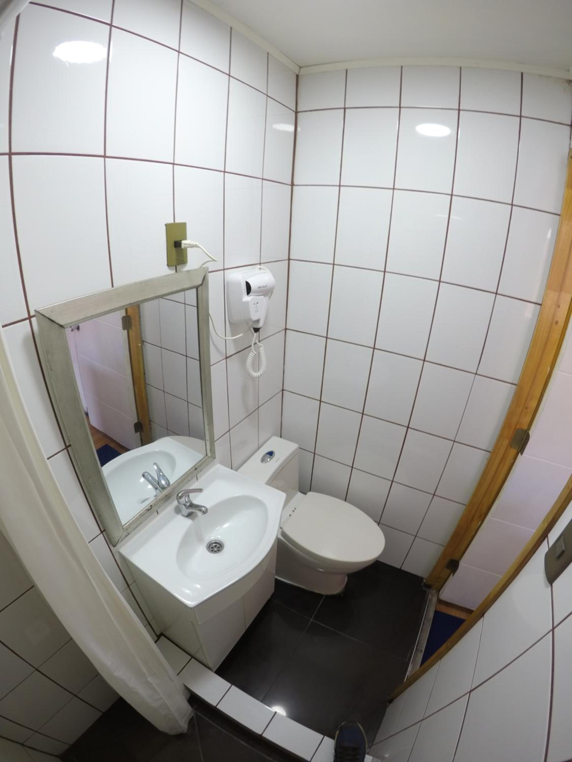 Quadruple Room with Private Bathroom photo 2