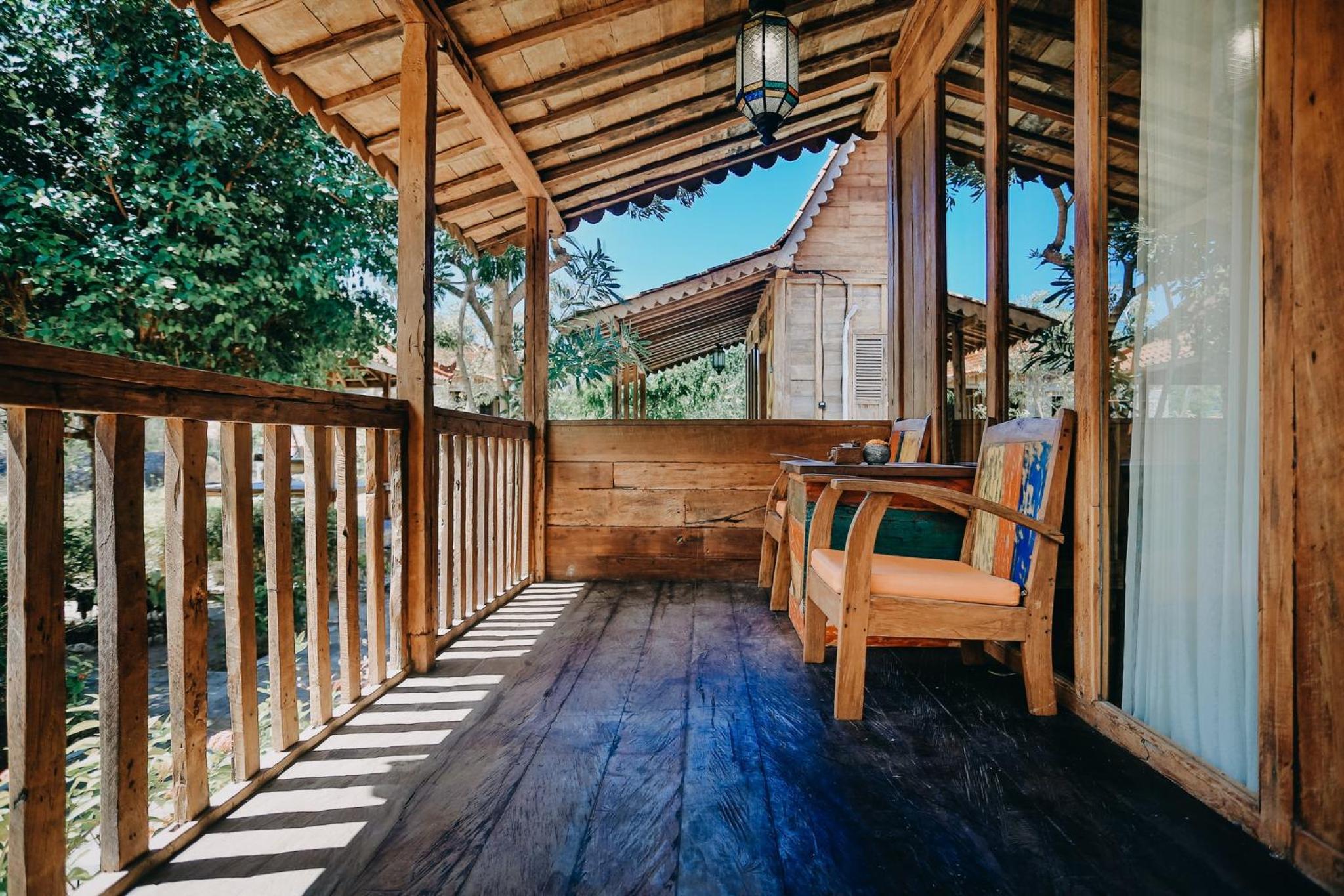Deluxe Wooden Bungalow Double - Photo 10