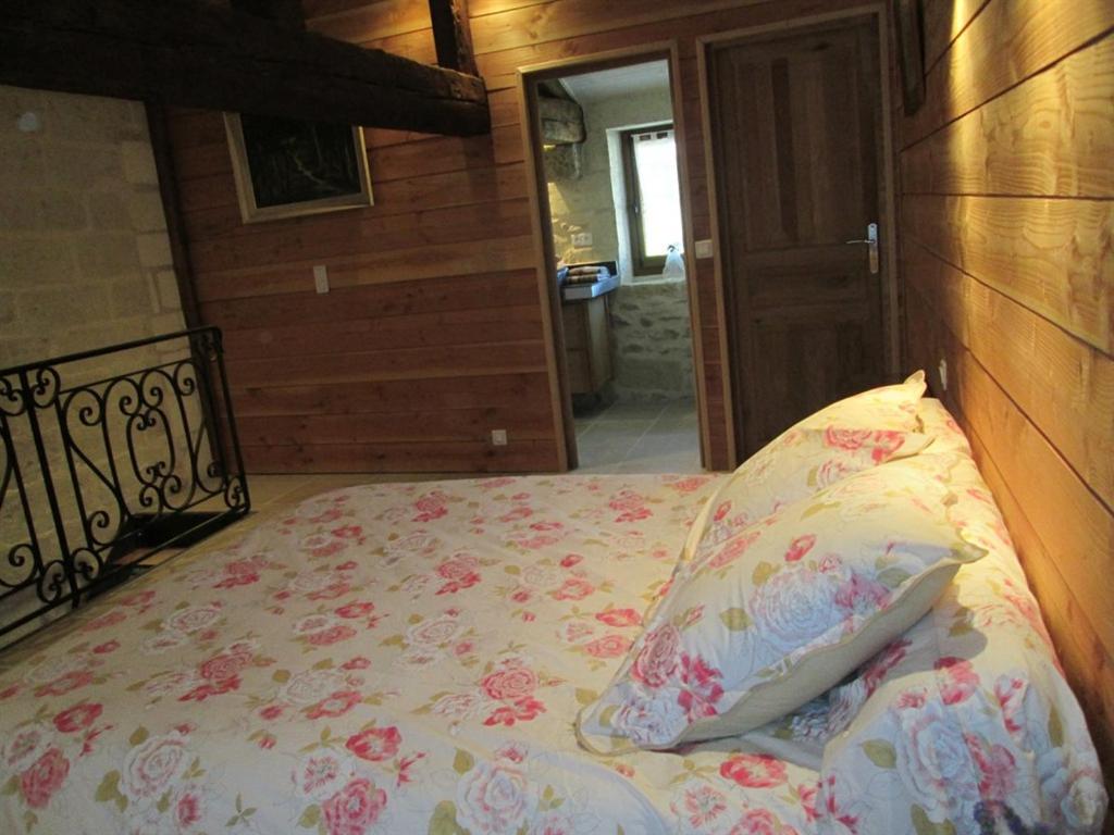 Quadruple Room with Private Bathroom photo 3