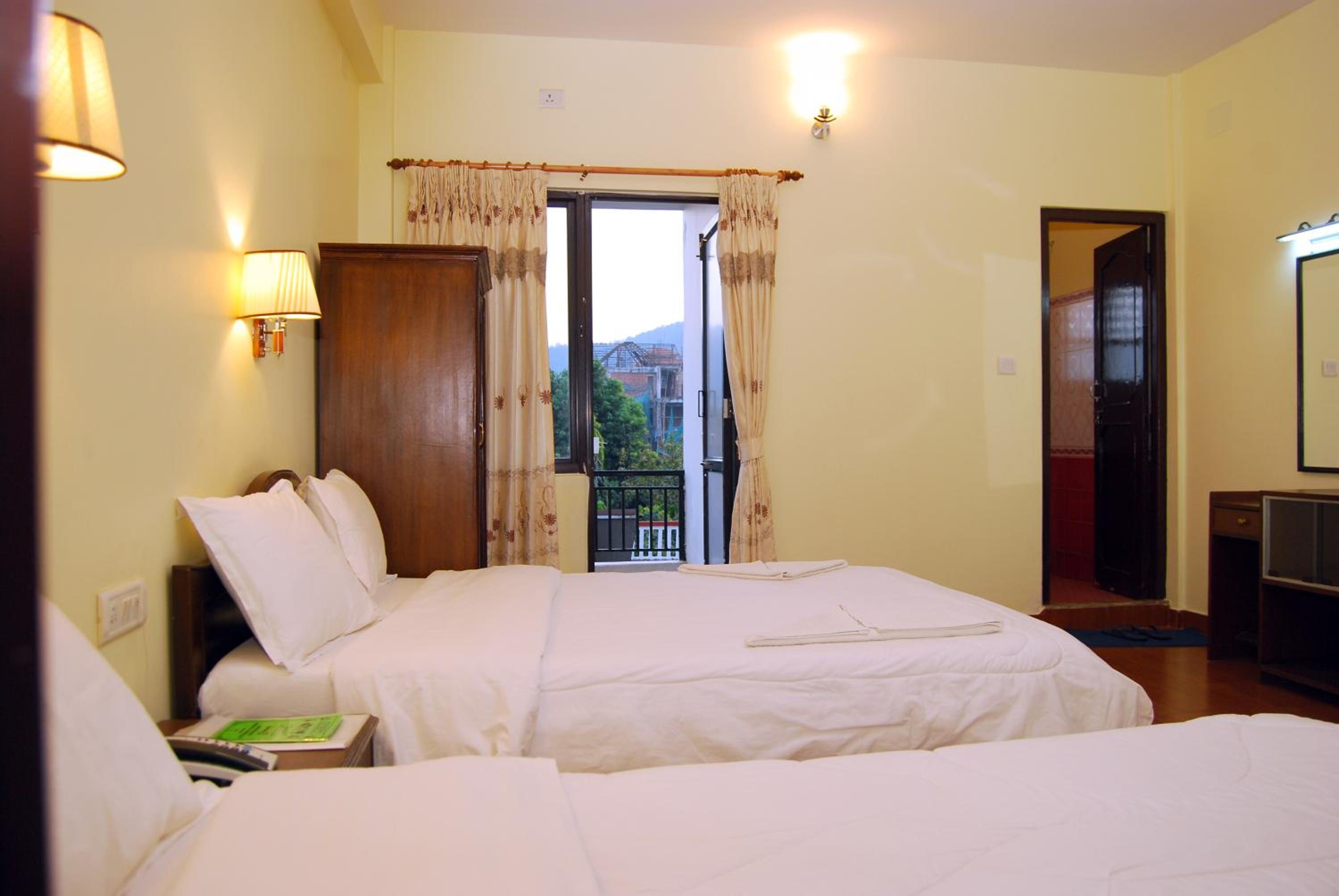 Deluxe Triple Room photo 3