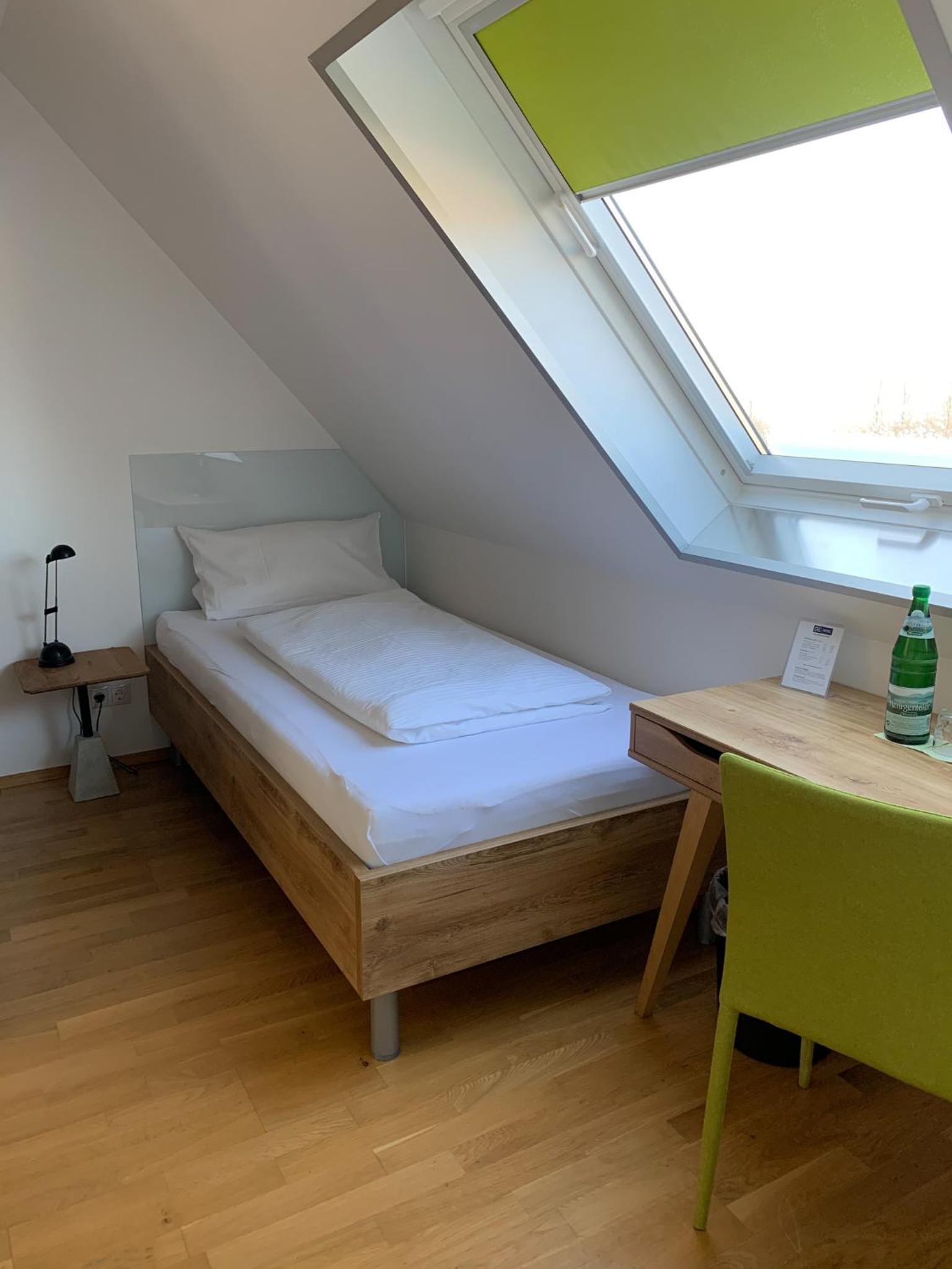 Standard Single Room photo 3