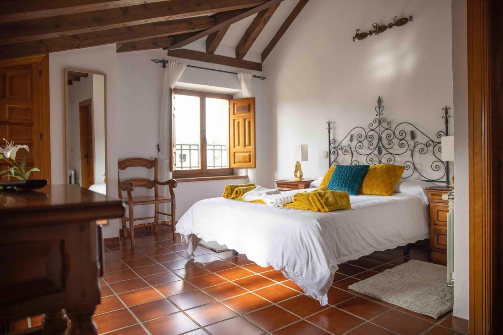 Triple Room with Terrace