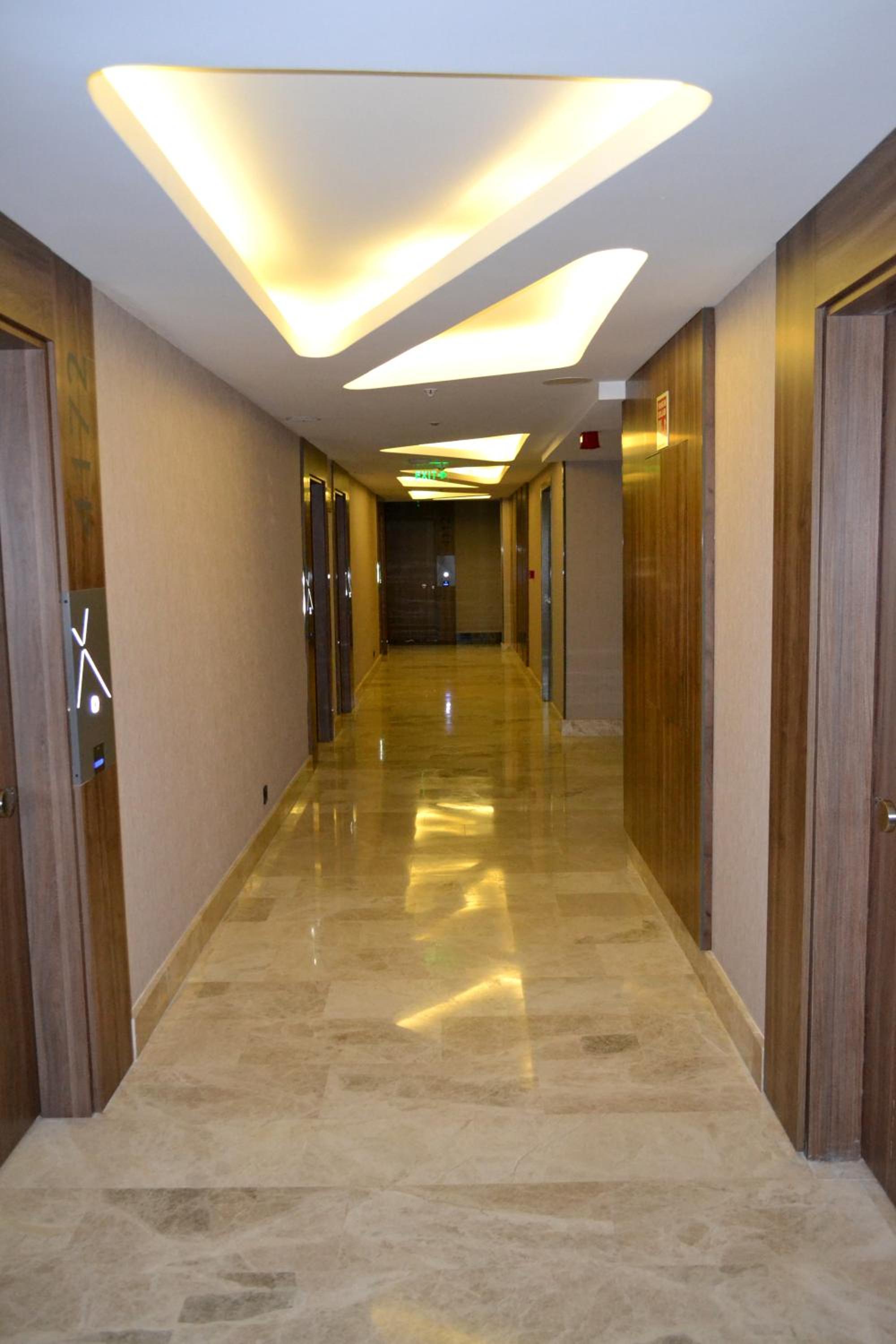 Standard Single Room thumbnail 5