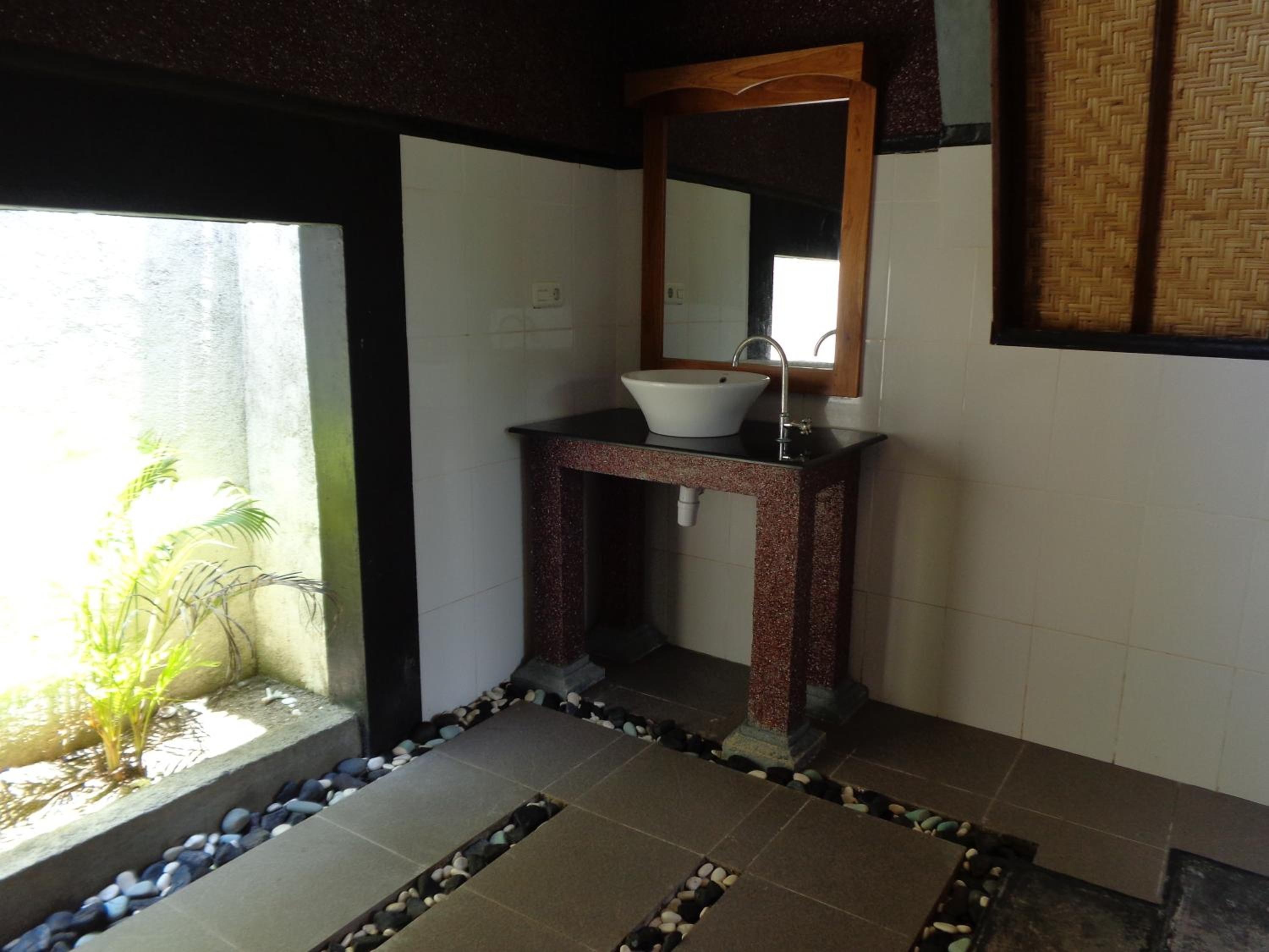 Standard Double Room with Hot Water photo 2