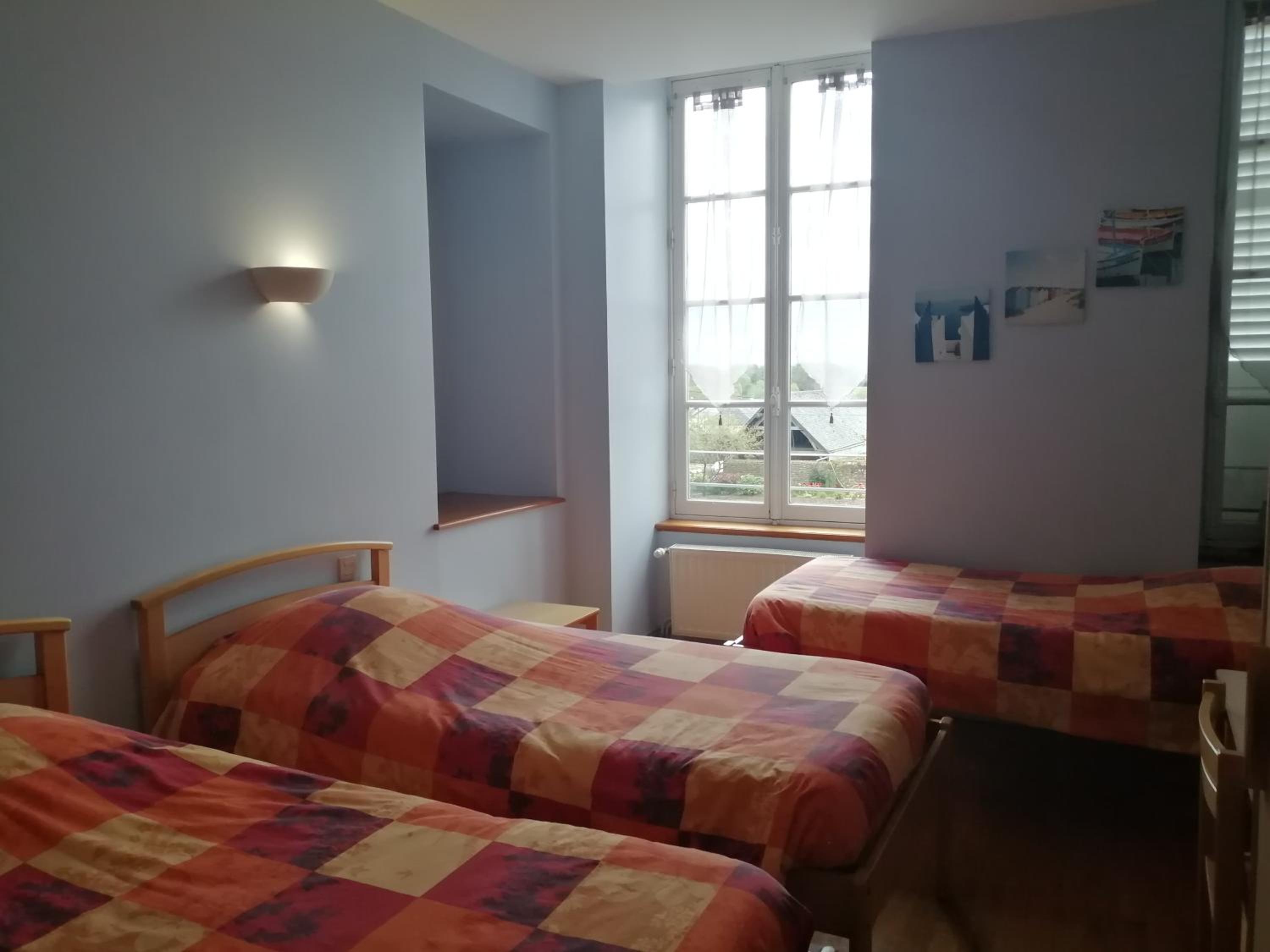 Comfort Triple Room