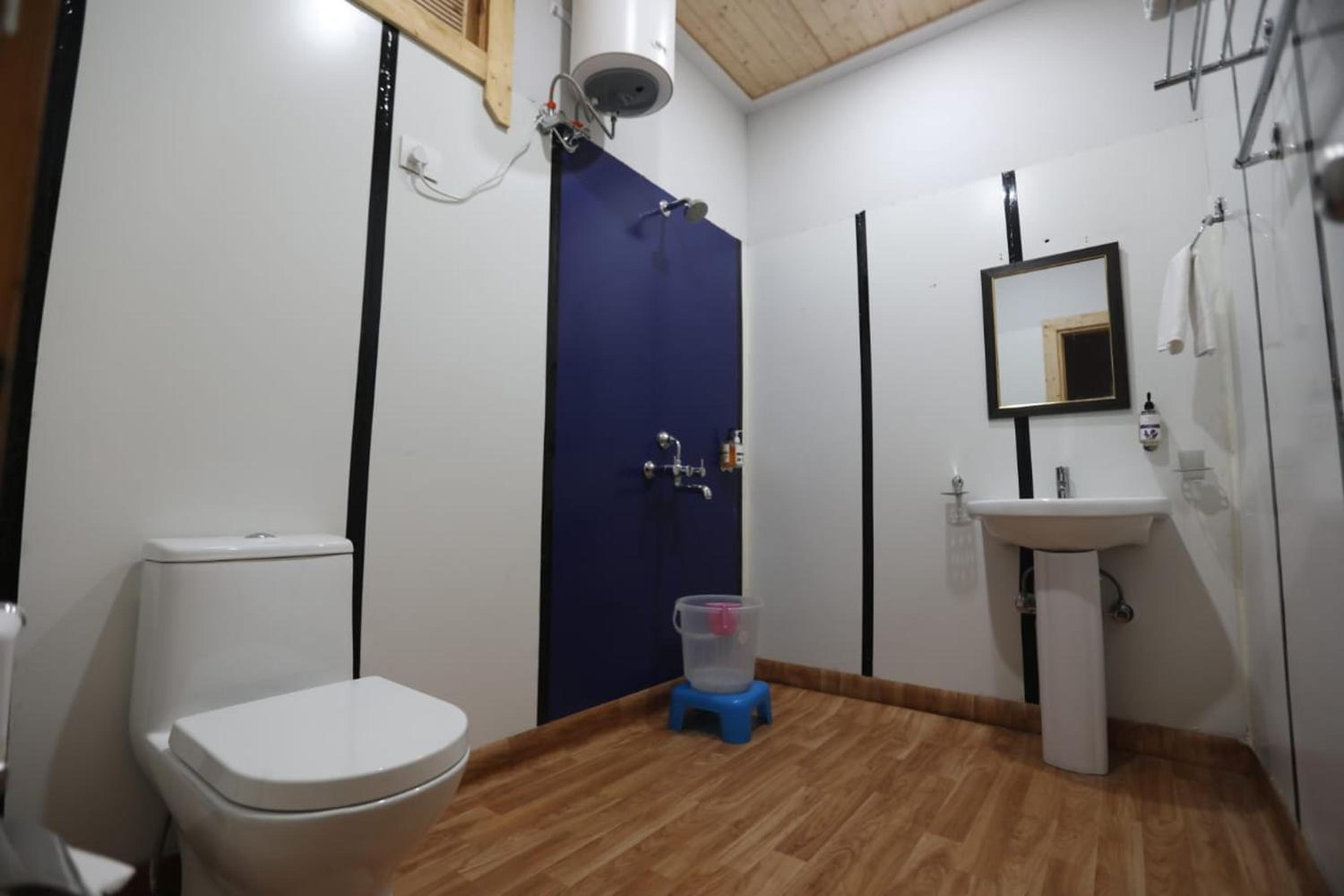 Deluxe room (On Land) photo 2
