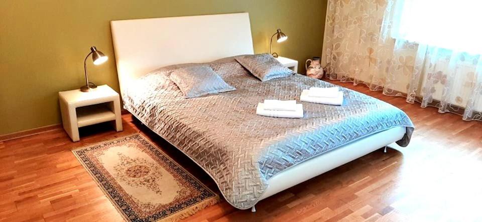 Three-Bedroom Apartment - Photo 1