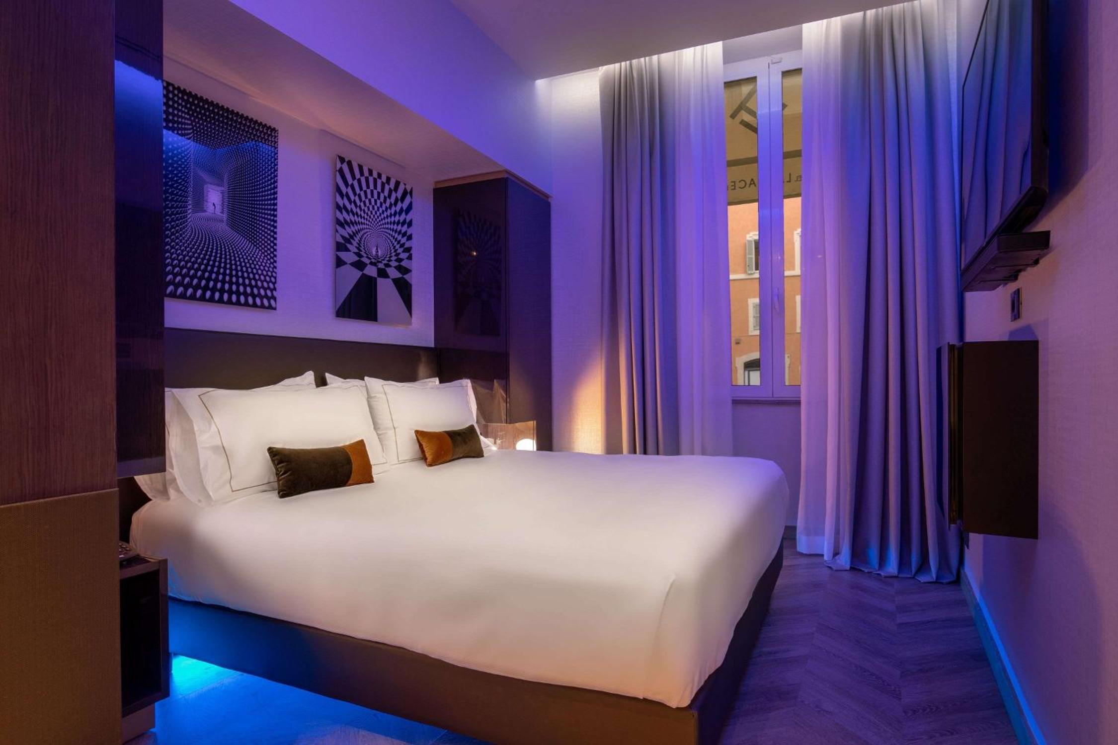 Classic Double Room with City View photo 1