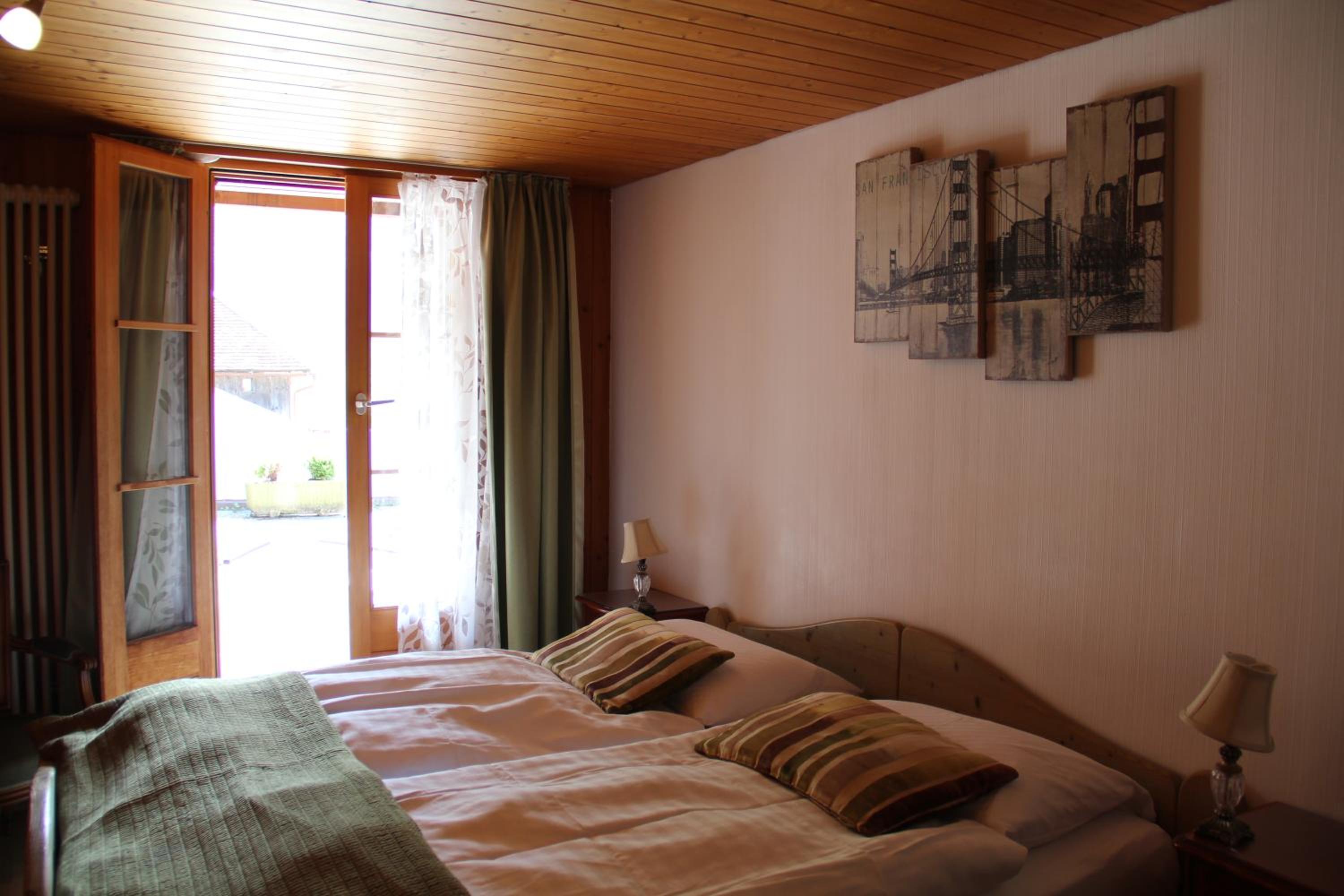 Double Room with Balcony and View - Photo 4