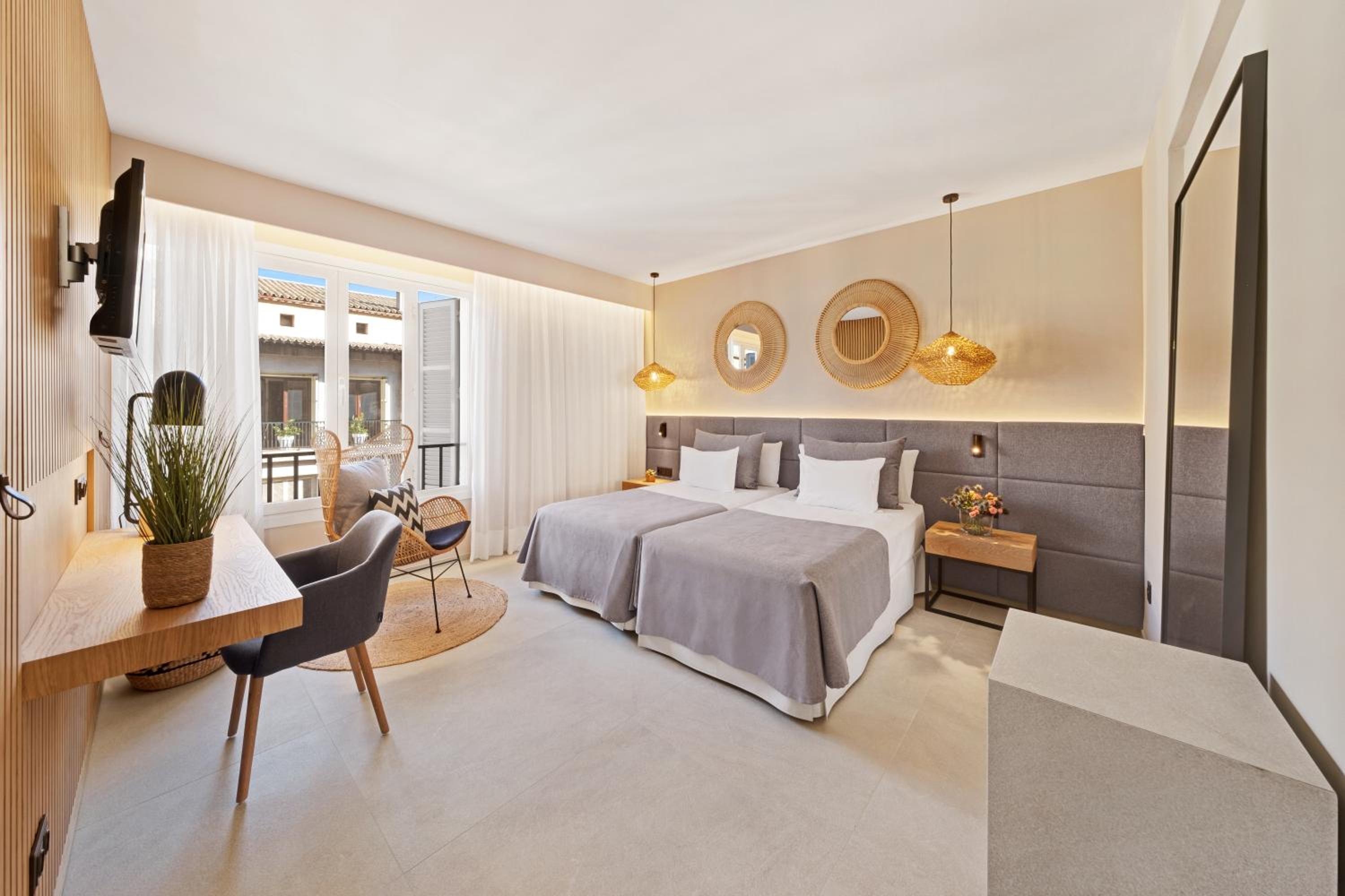 Double or Twin Room - Photo 14