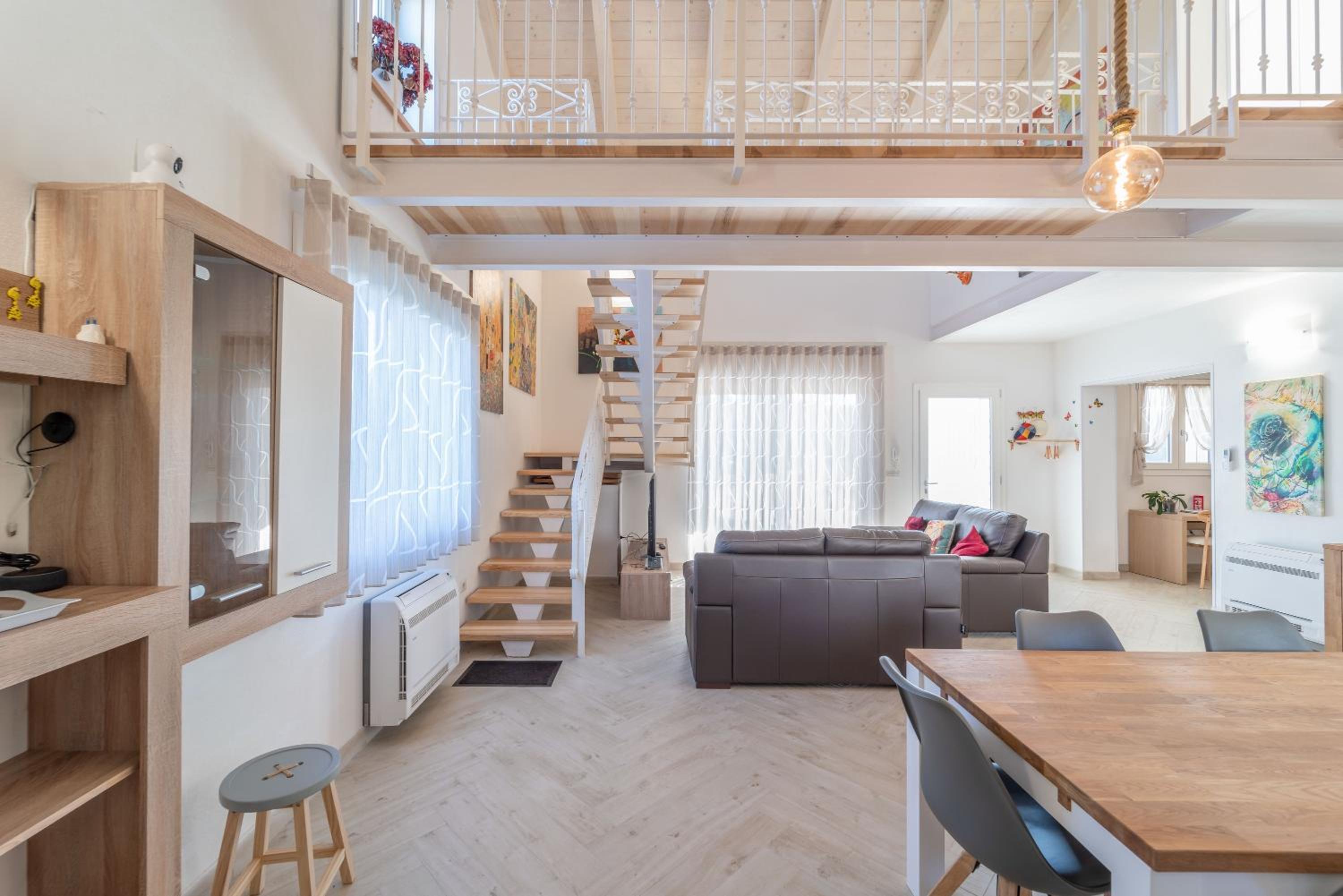 Three-Bedroom House photo 1