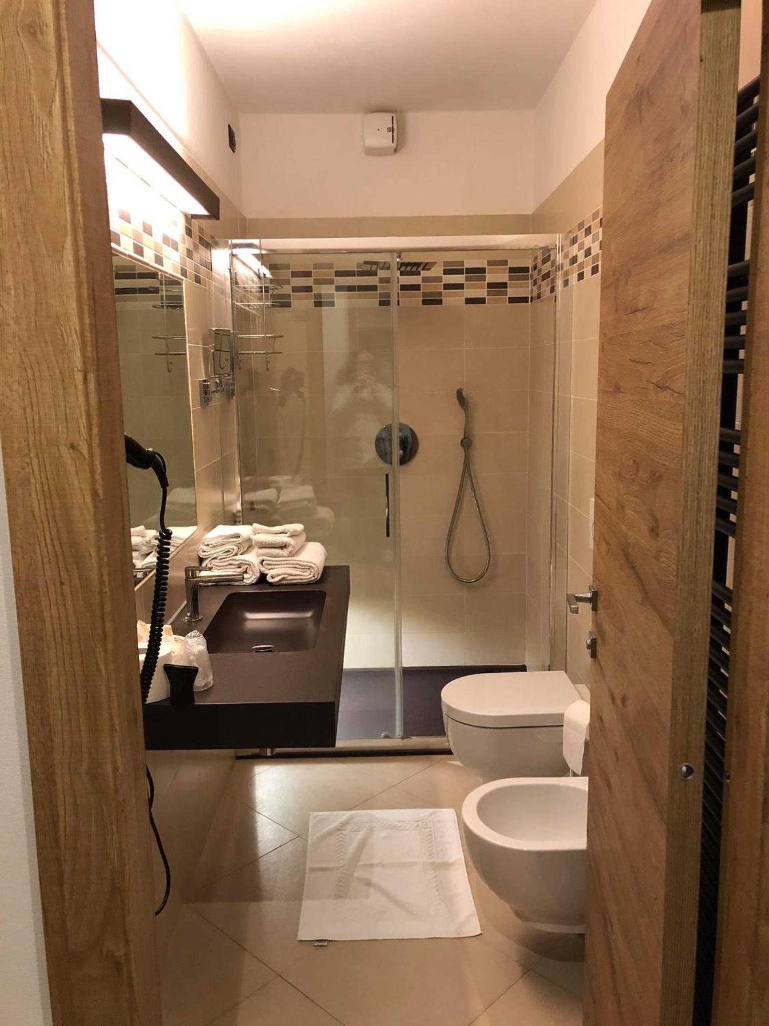 Superior Double Room - Photo 8