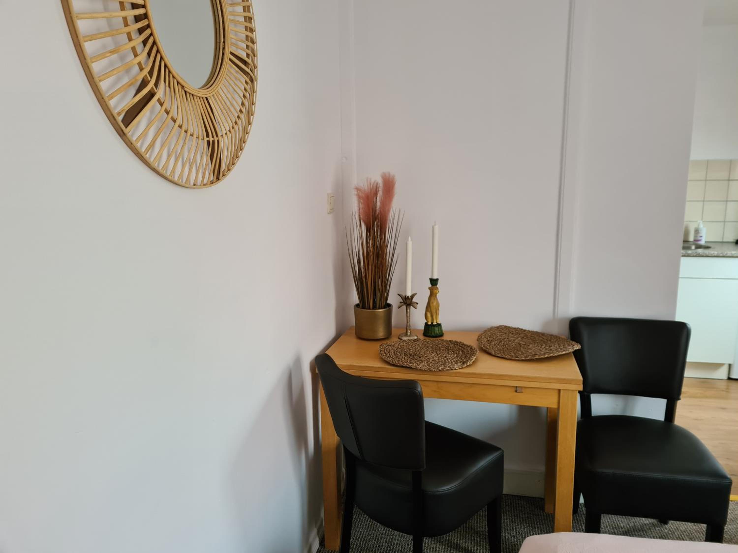 Standard Double or Twin Room - Photo 6