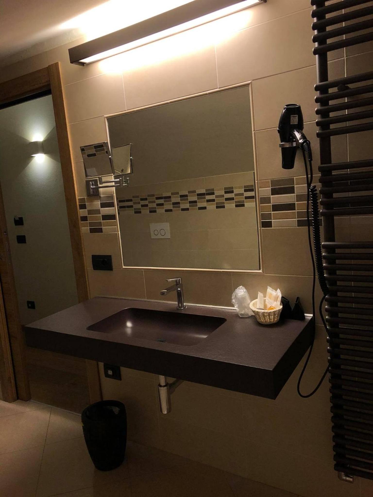 Superior Double Room - Photo 3