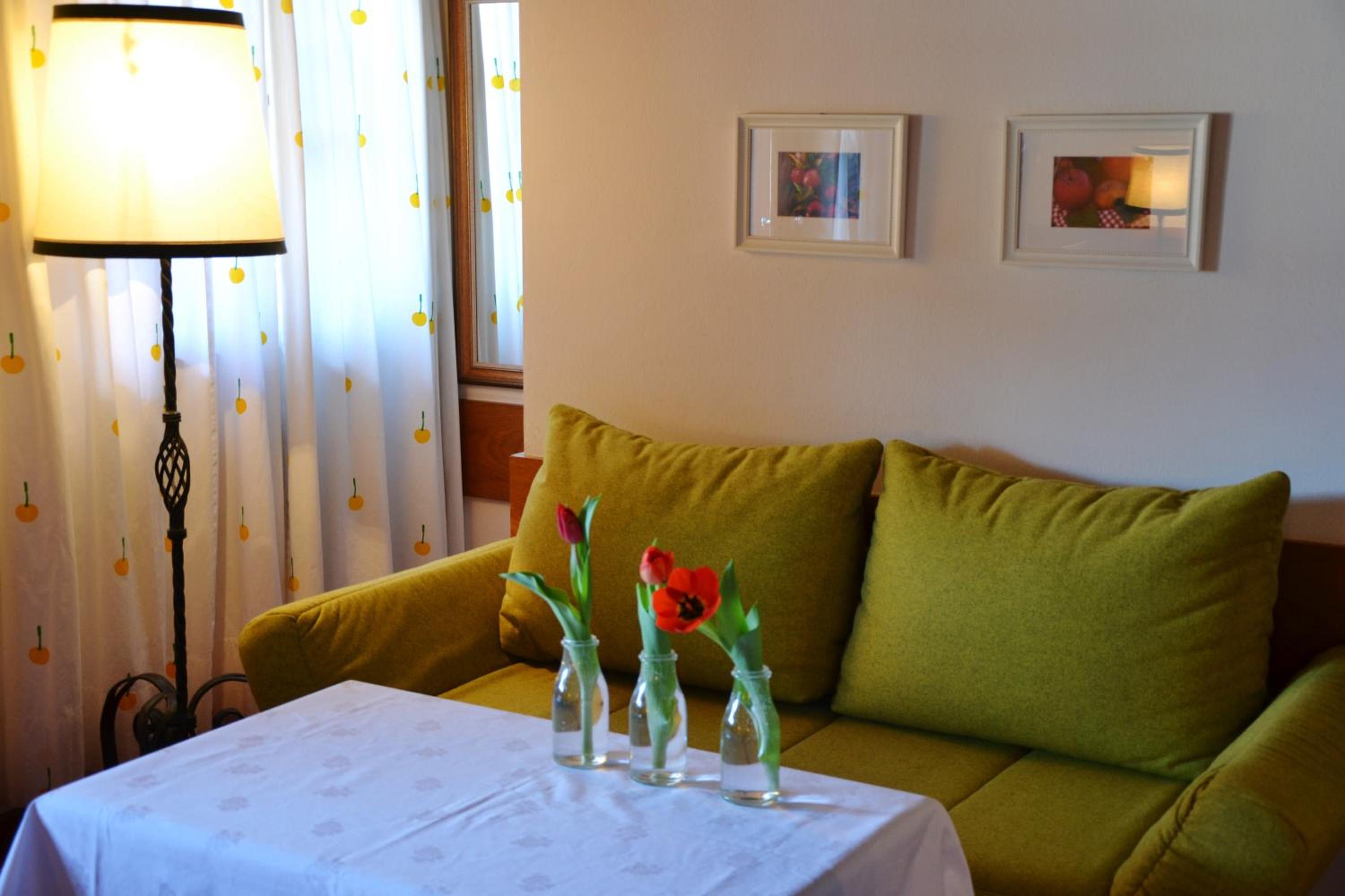 Double Room - Photo 10
