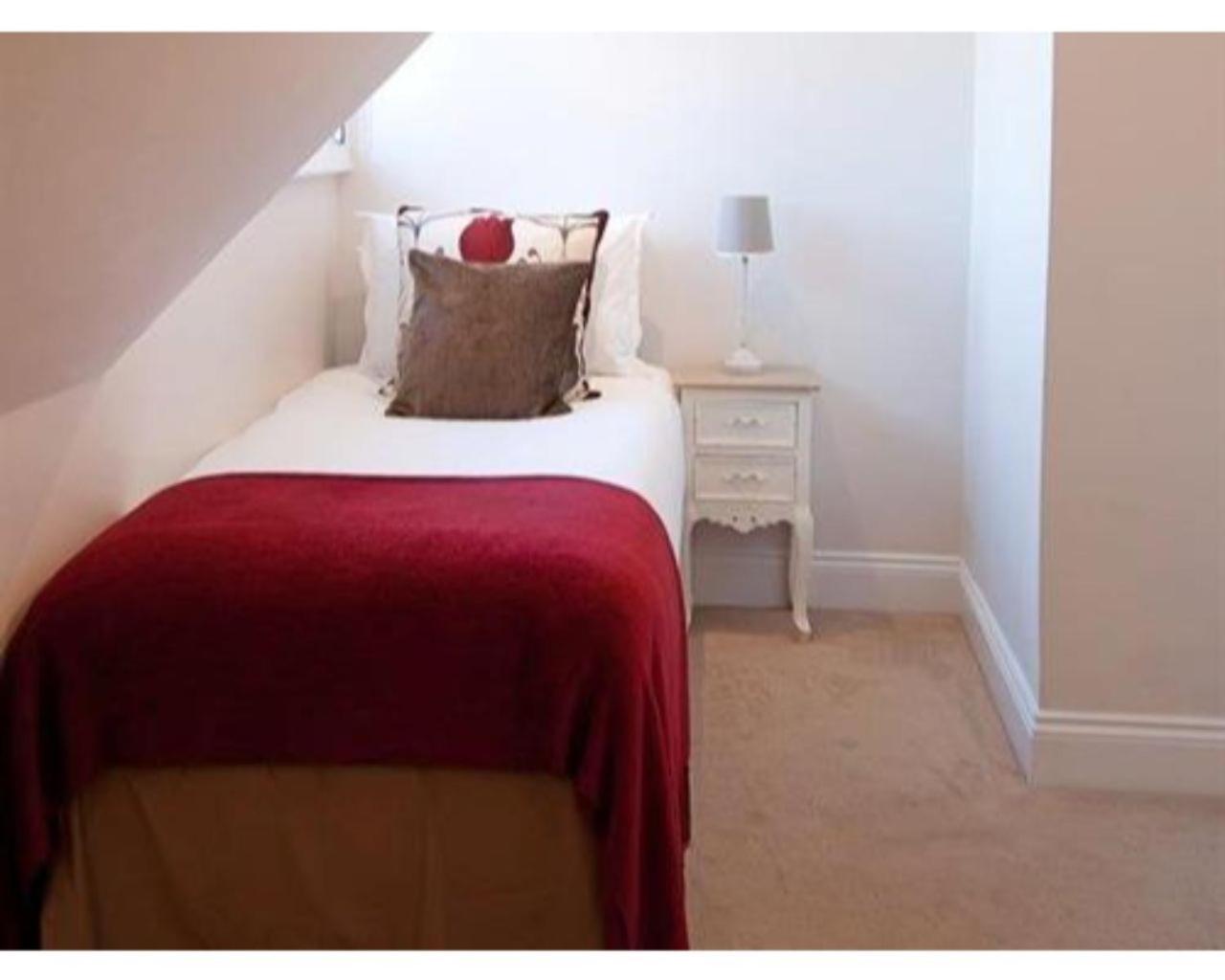 Single Room photo 1