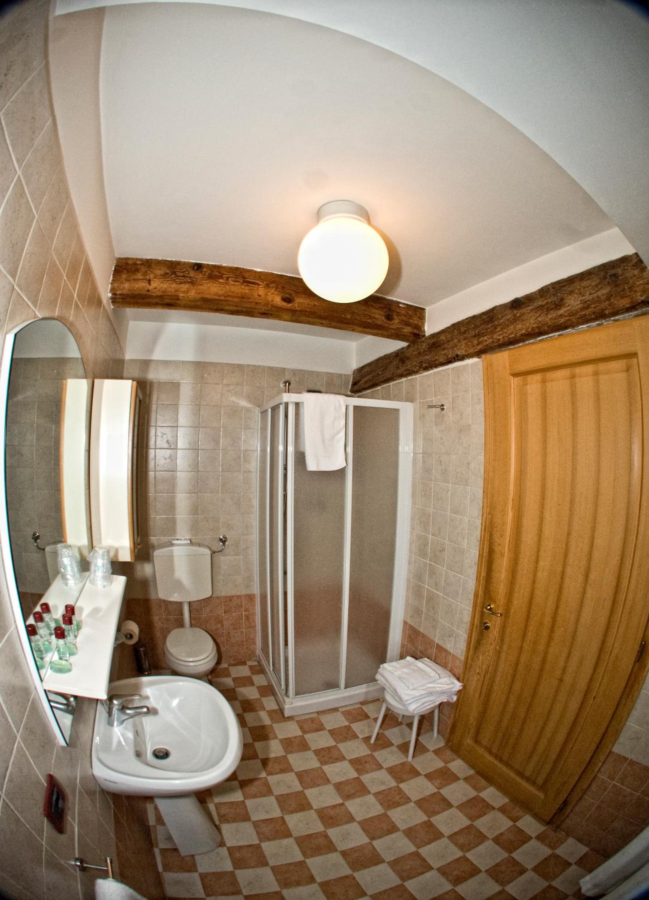 Single Room photo 3