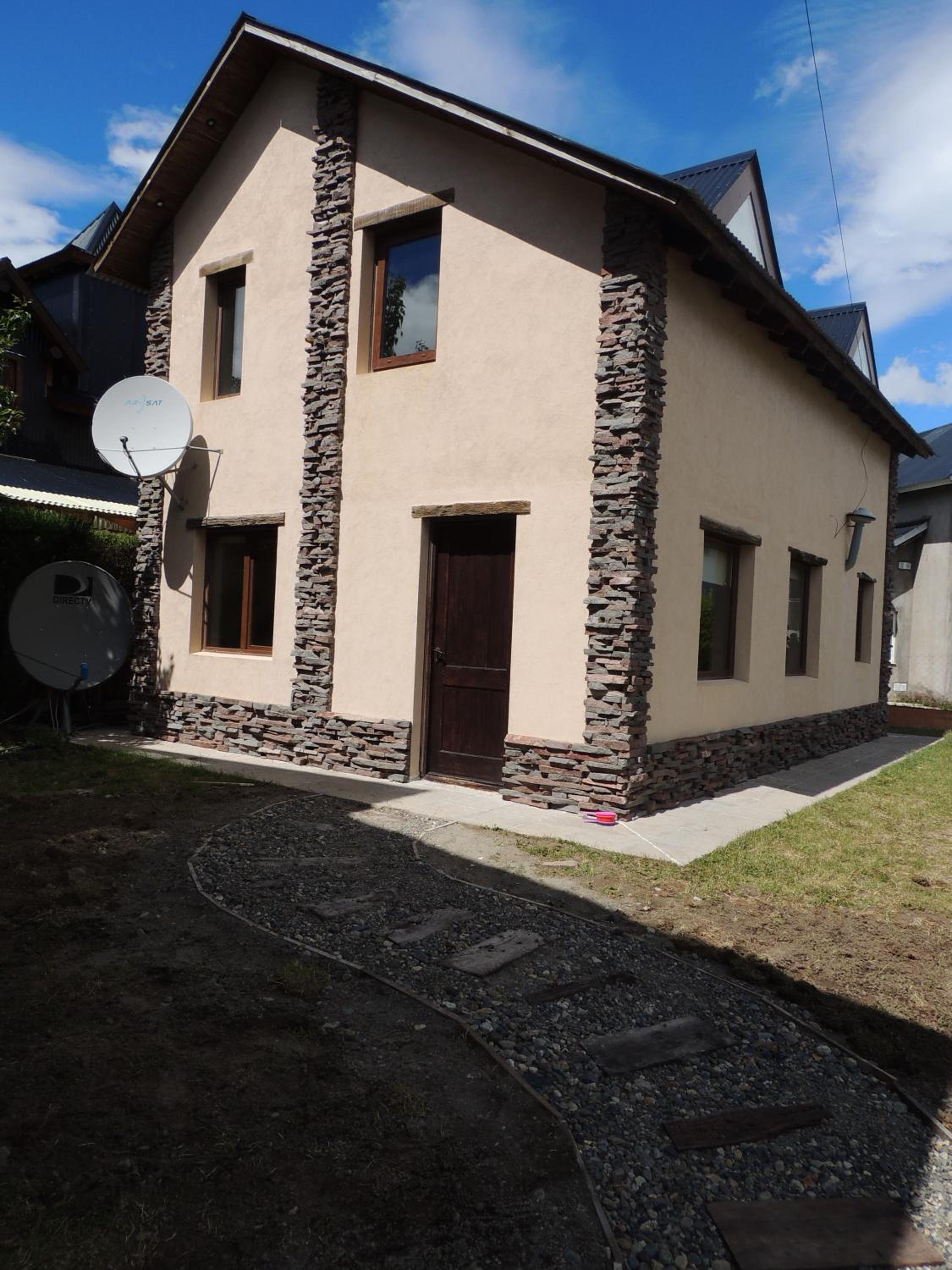 Two-Bedroom House photo 3