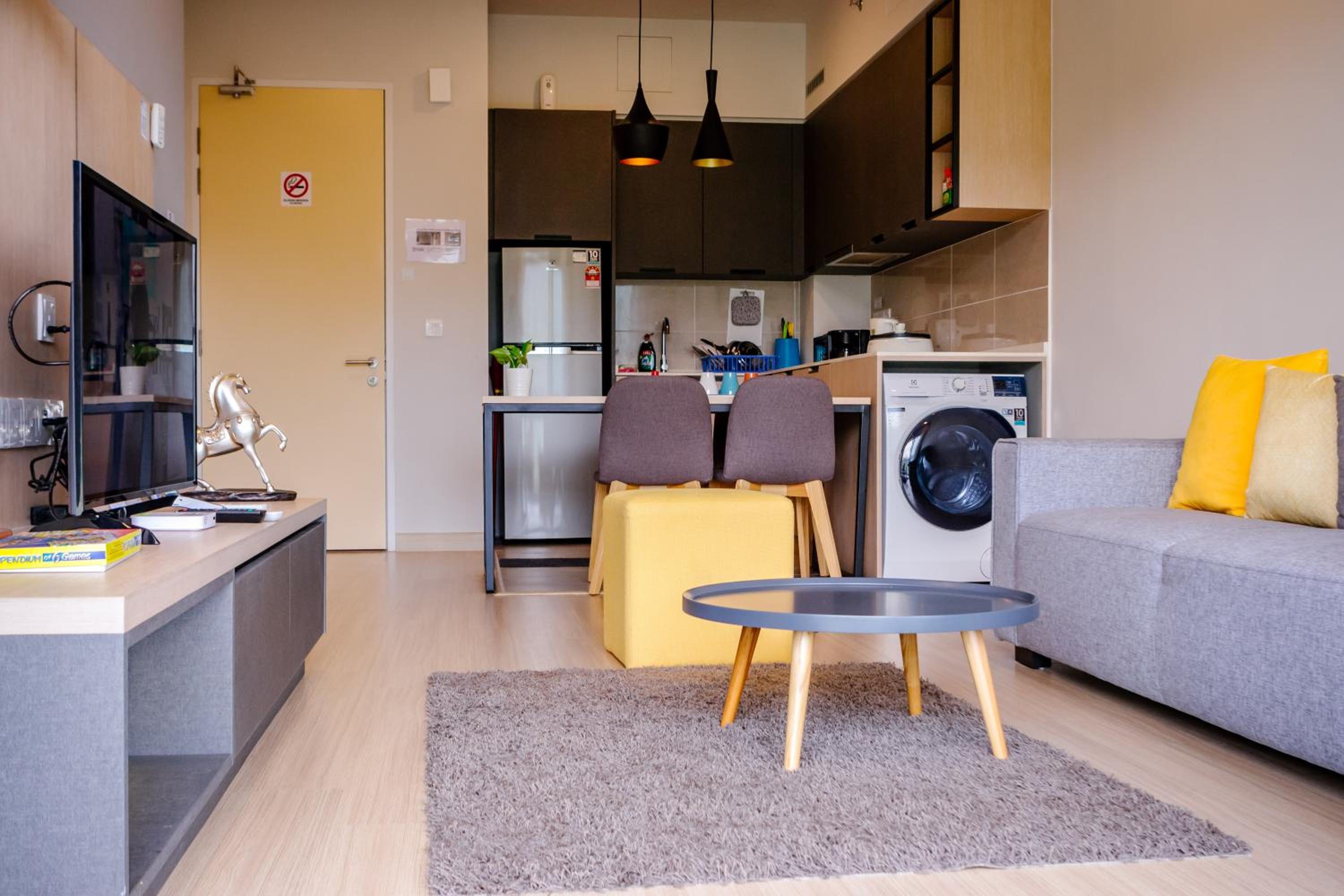 Apartment photo 1