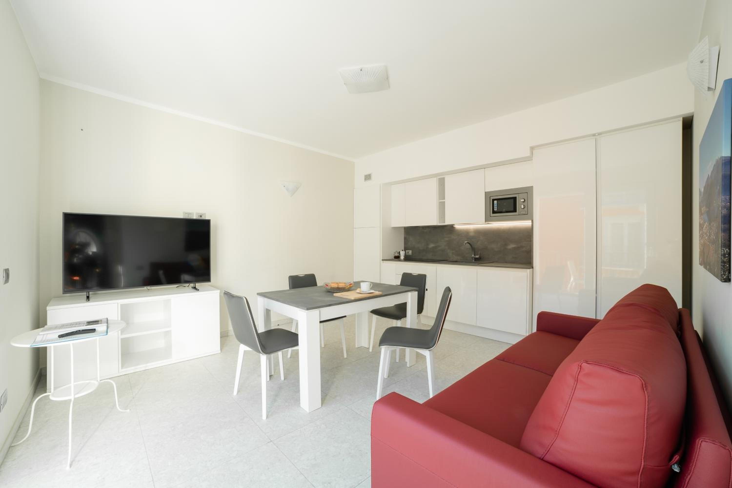 Apartment photo 1