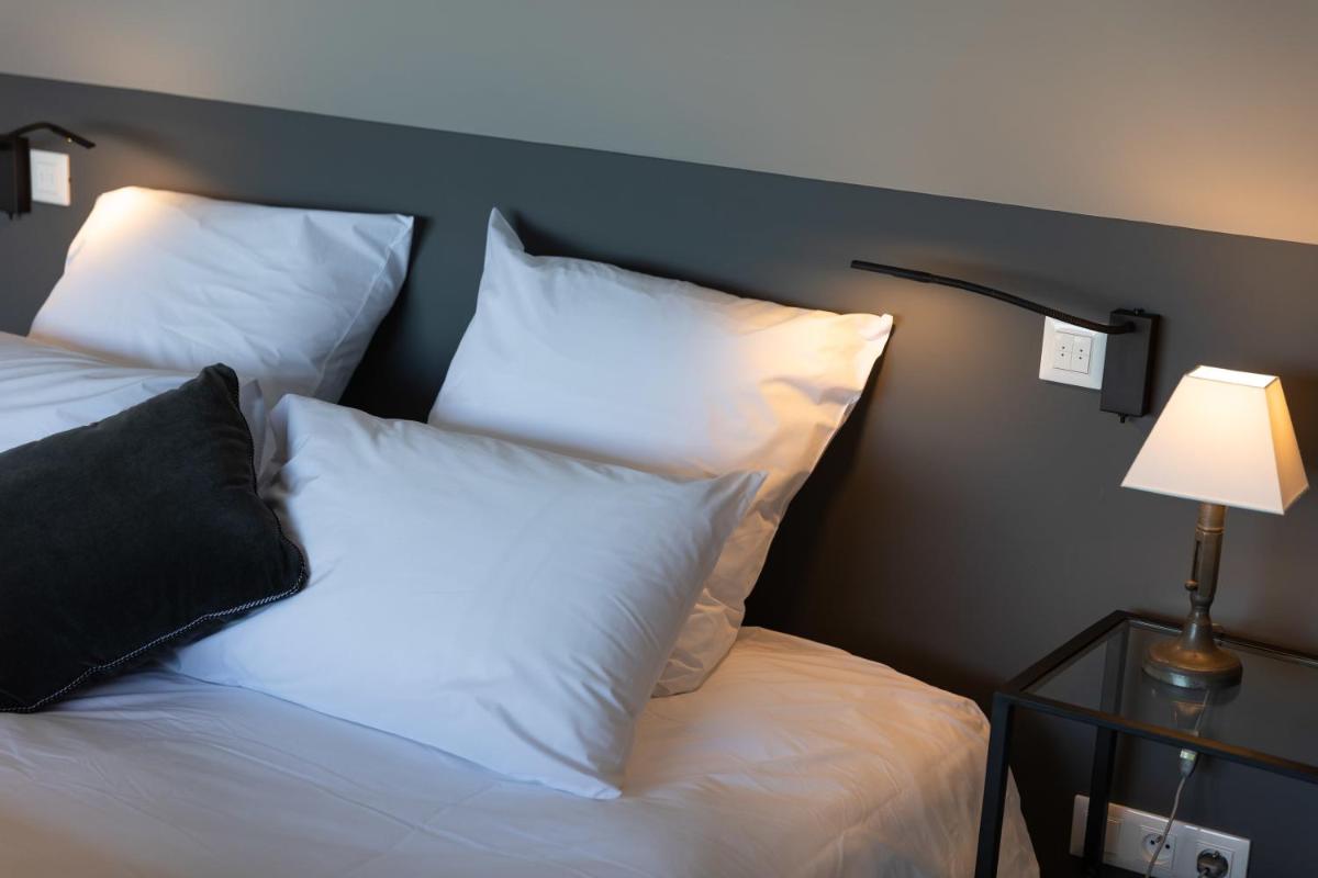 Deluxe Double Room with Sea View photo 3