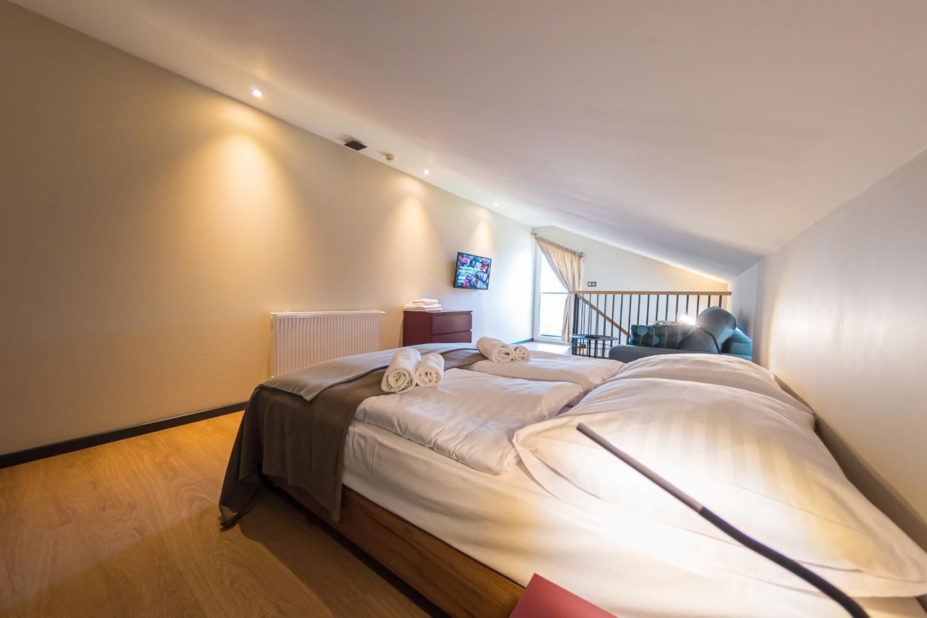 Maisonette photo 2