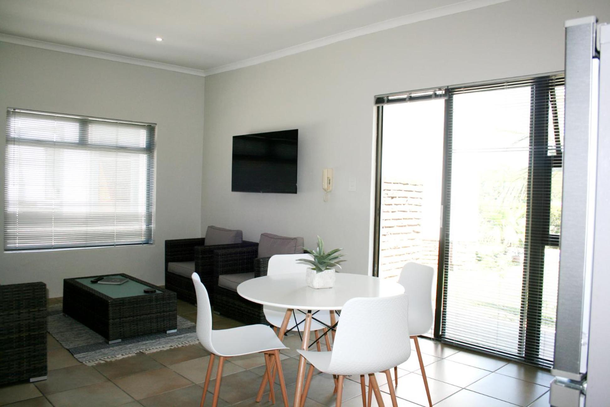 Family Suite - Photo 10