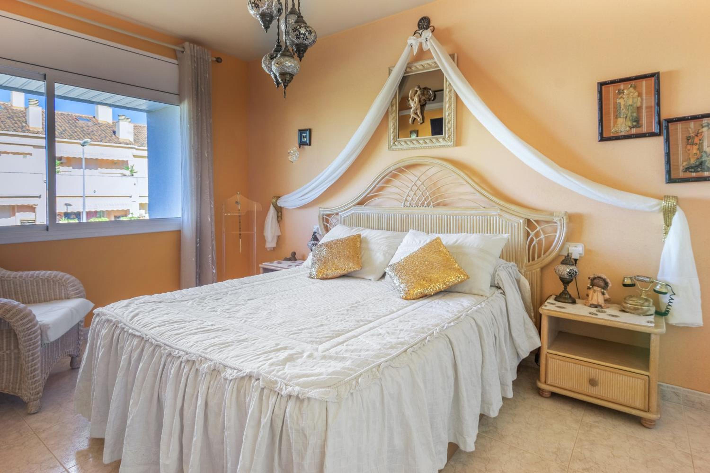 Four-Bedroom Villa photo 2
