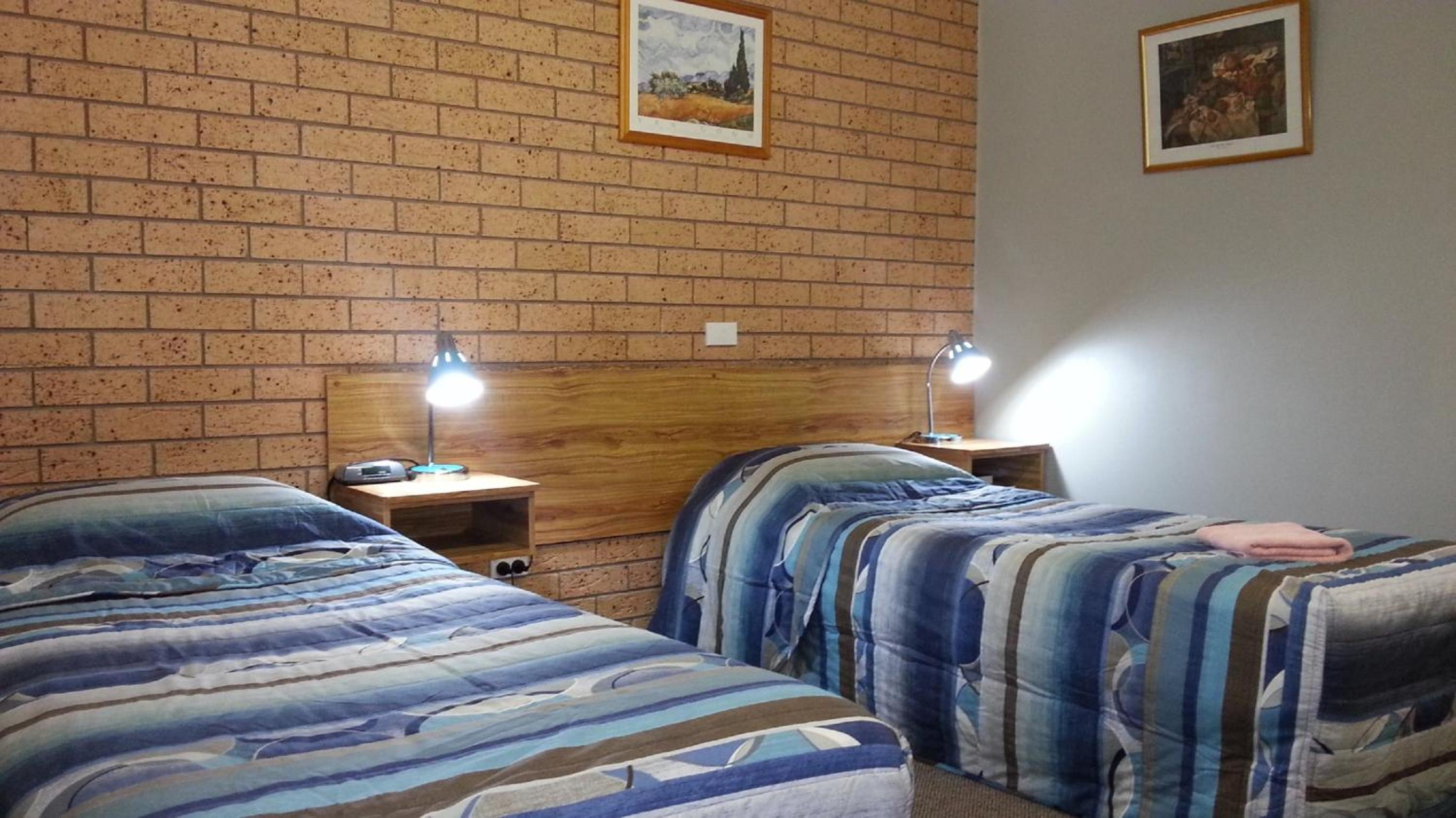Single Room photo 2