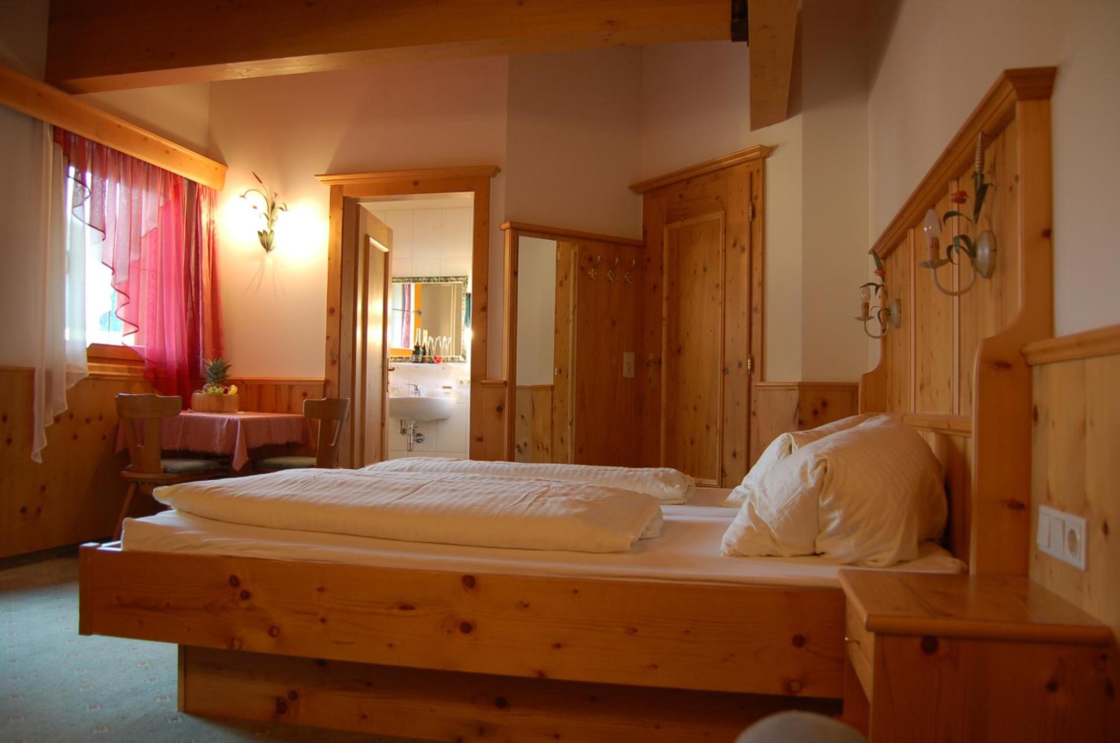 Double Room - Photo 2