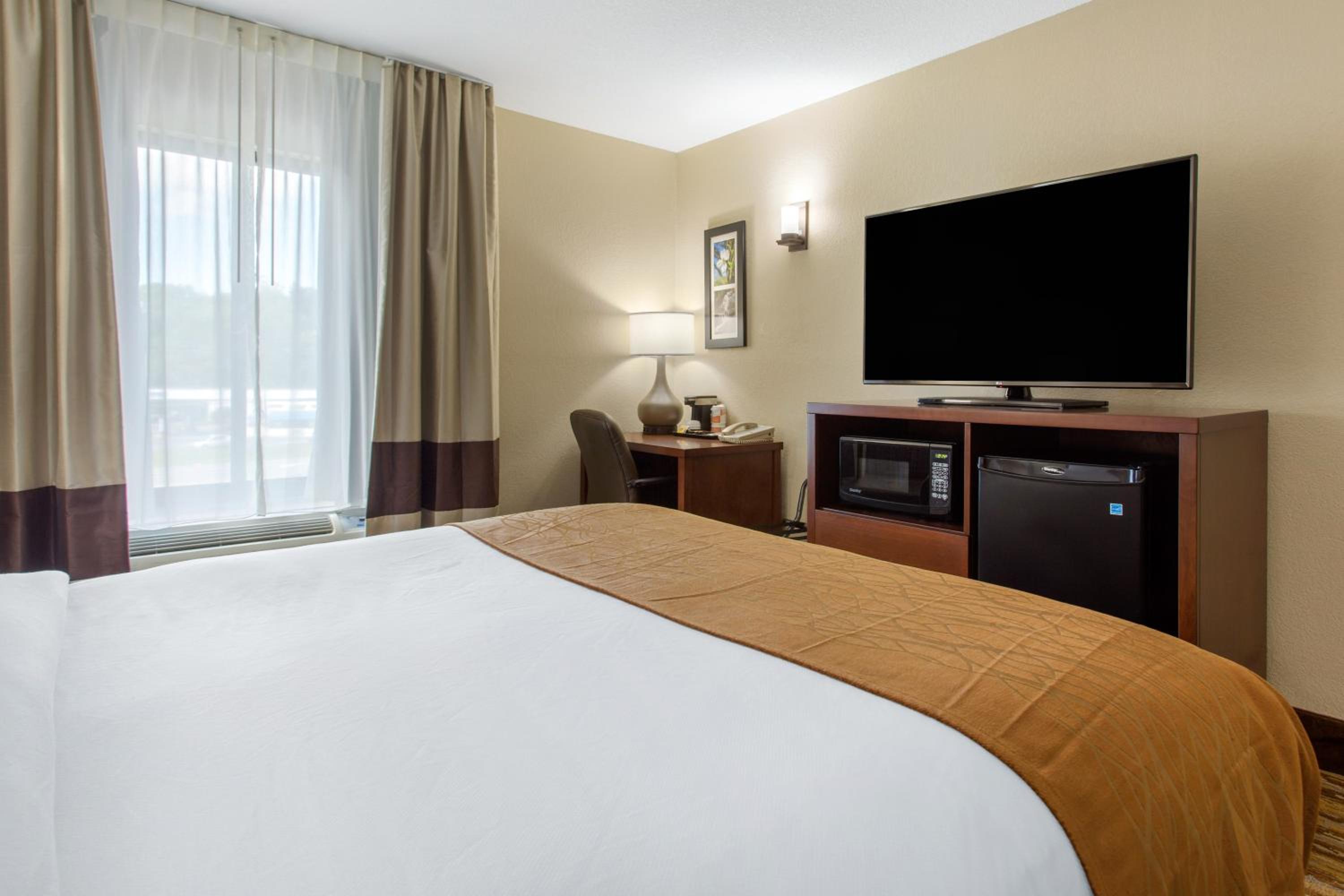 Queen Room - Accessible/Nonsmoking - Photo 4