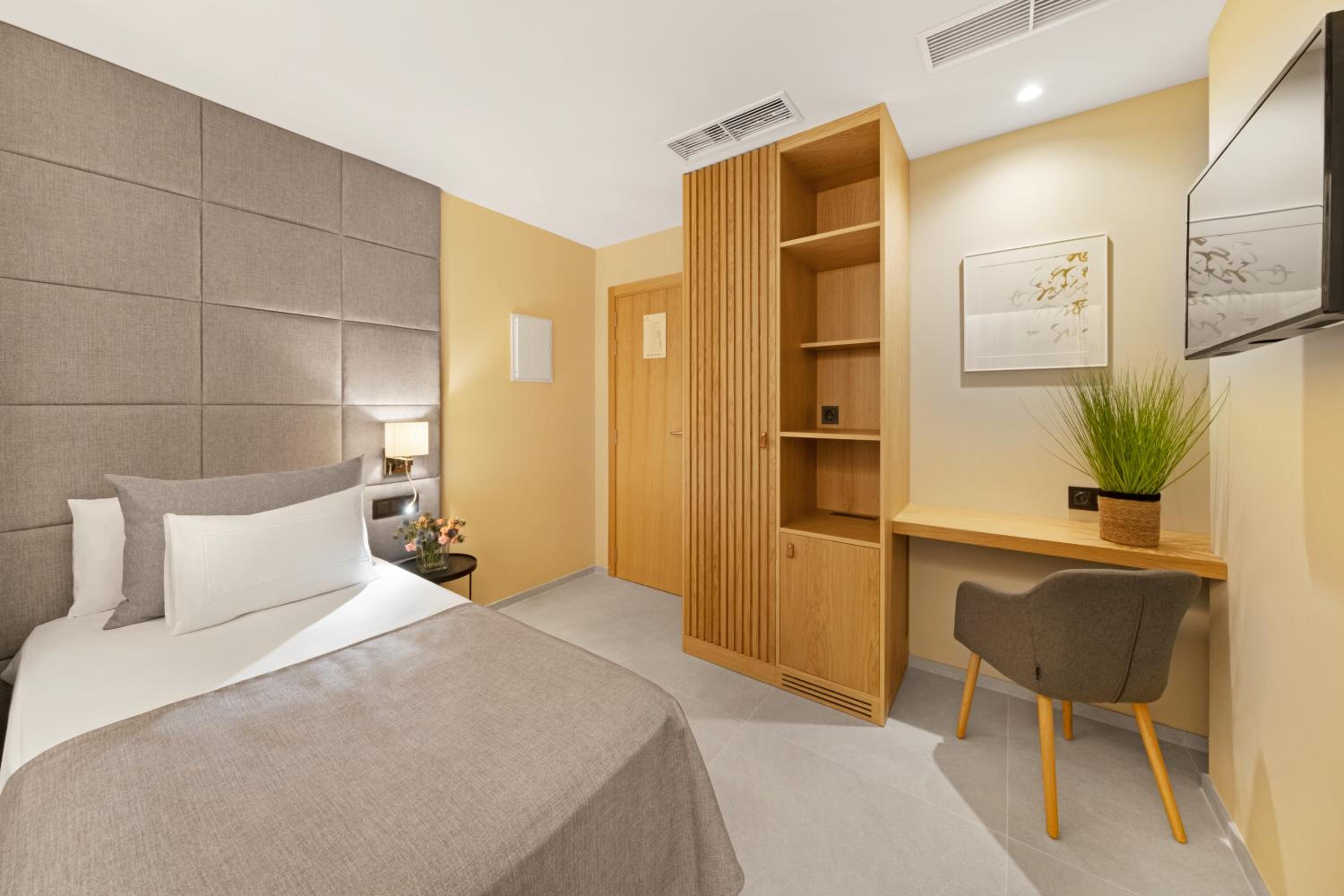 Economy Single Room photo 3