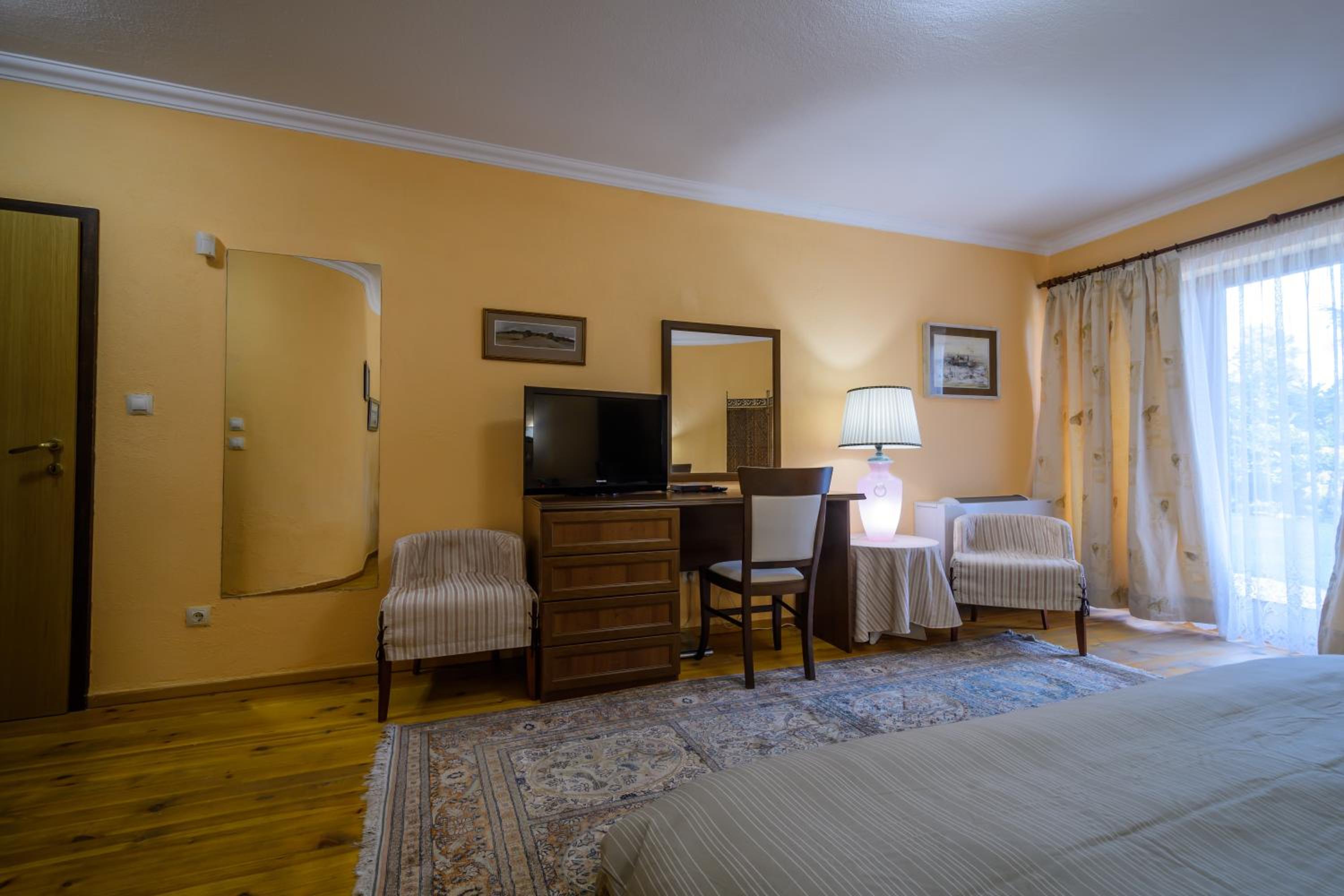 Deluxe Villa with Lake View photo 2