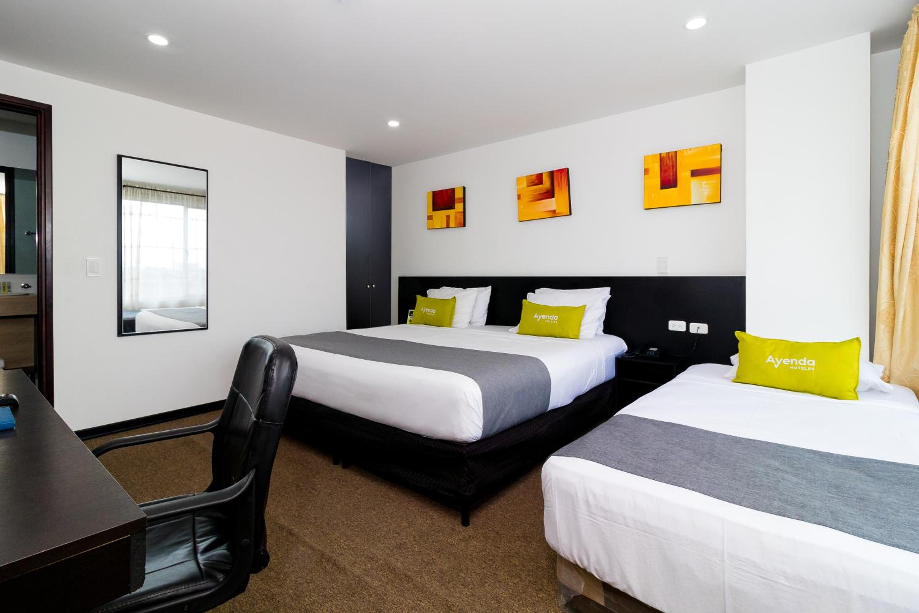 Superior Triple Room photo 2