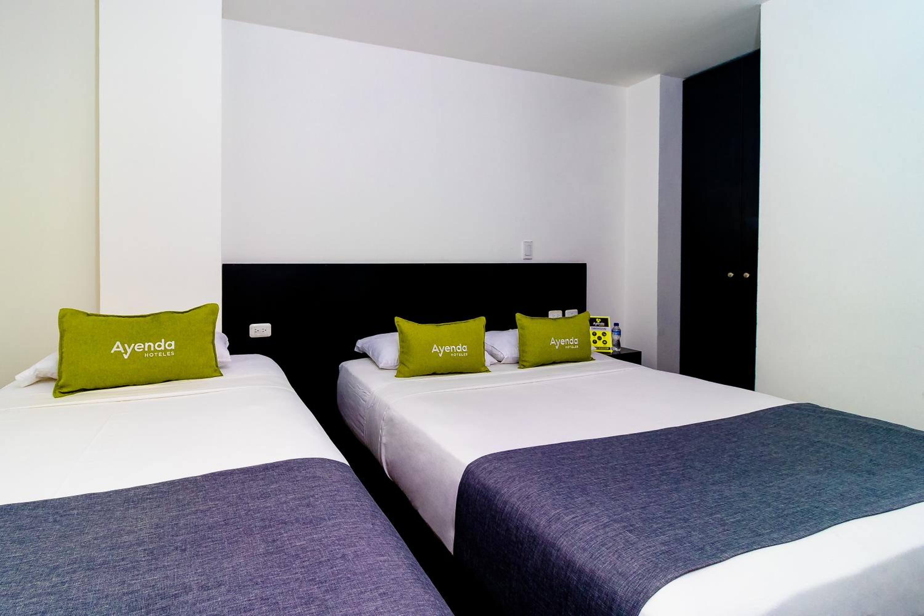 Superior Triple Room photo 3
