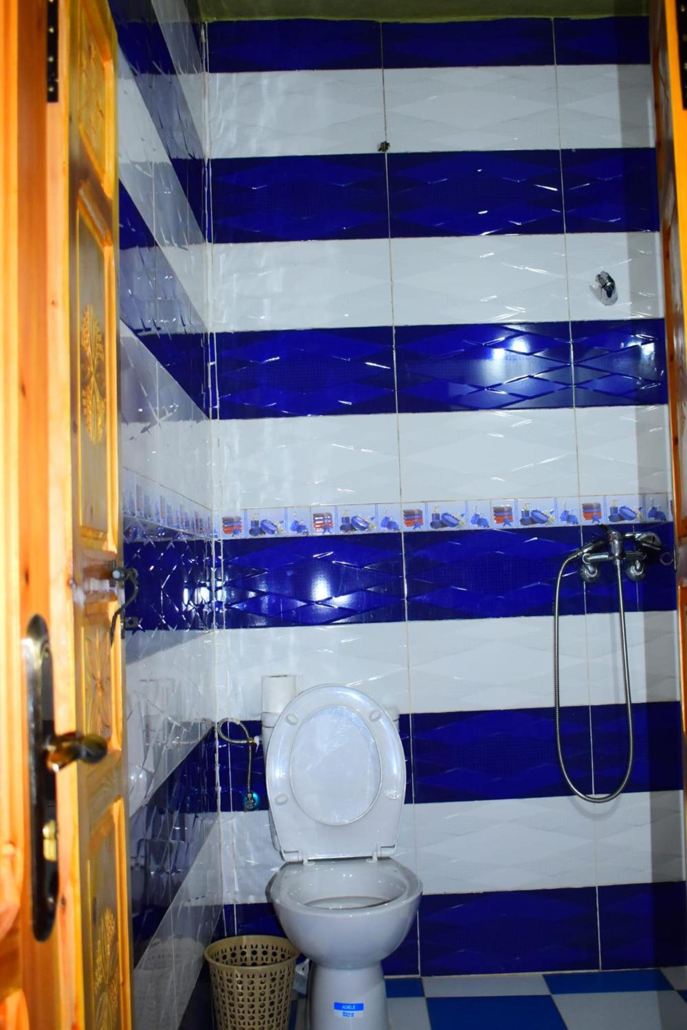 Triple Room with Shower - Photo 3