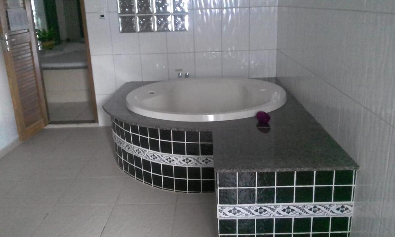 Deluxe Suite with Spa Bath photo 3
