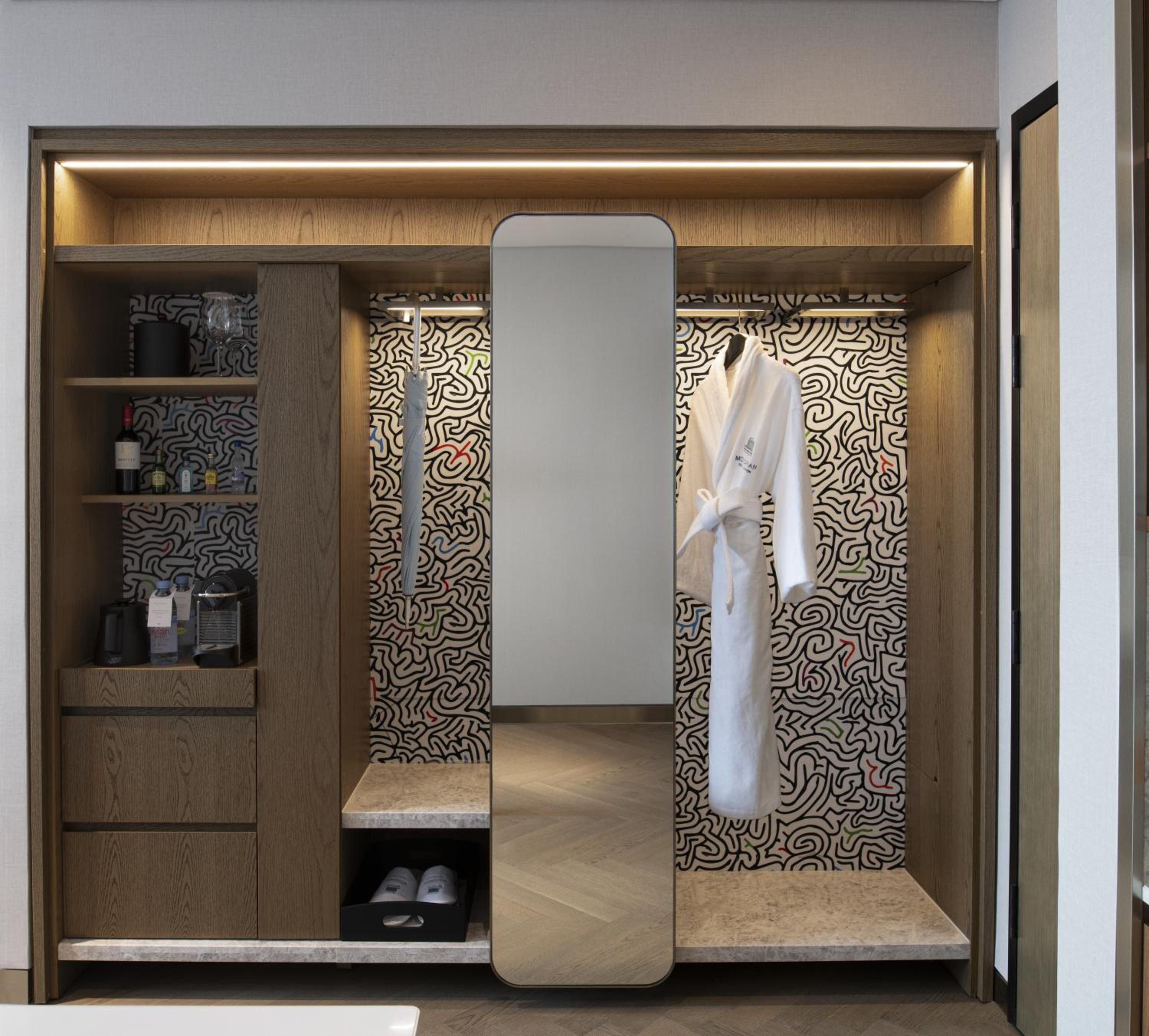 Signature Twin Room - Photo 3